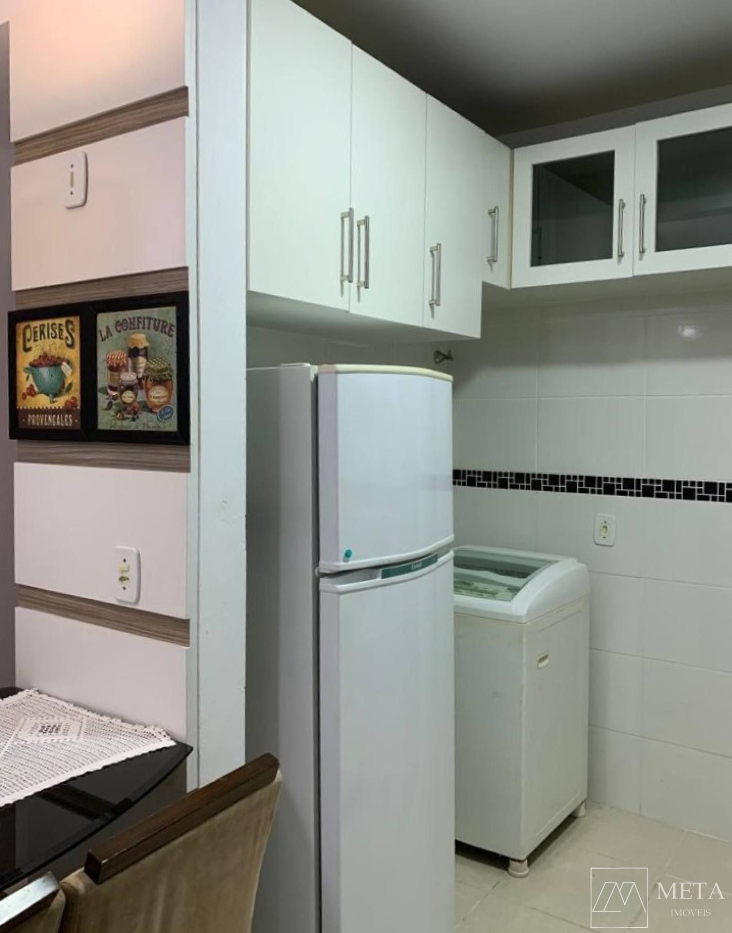 Apartamento de 2 dormitórios em Areias - São José/SC