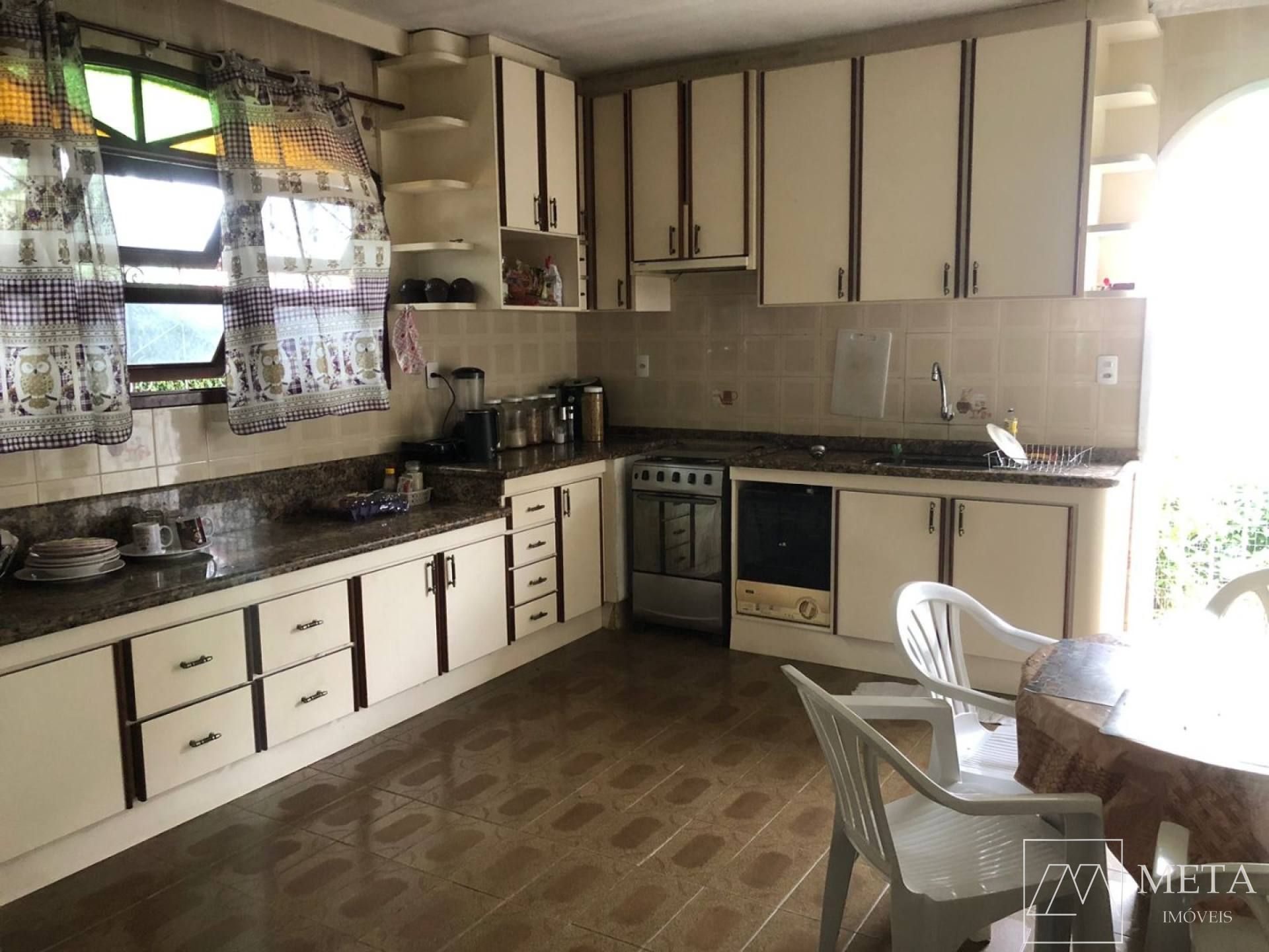 Casa com 8 dormitórios para Kitnet em Jardim Cidade de Florianópolis - São José/SC