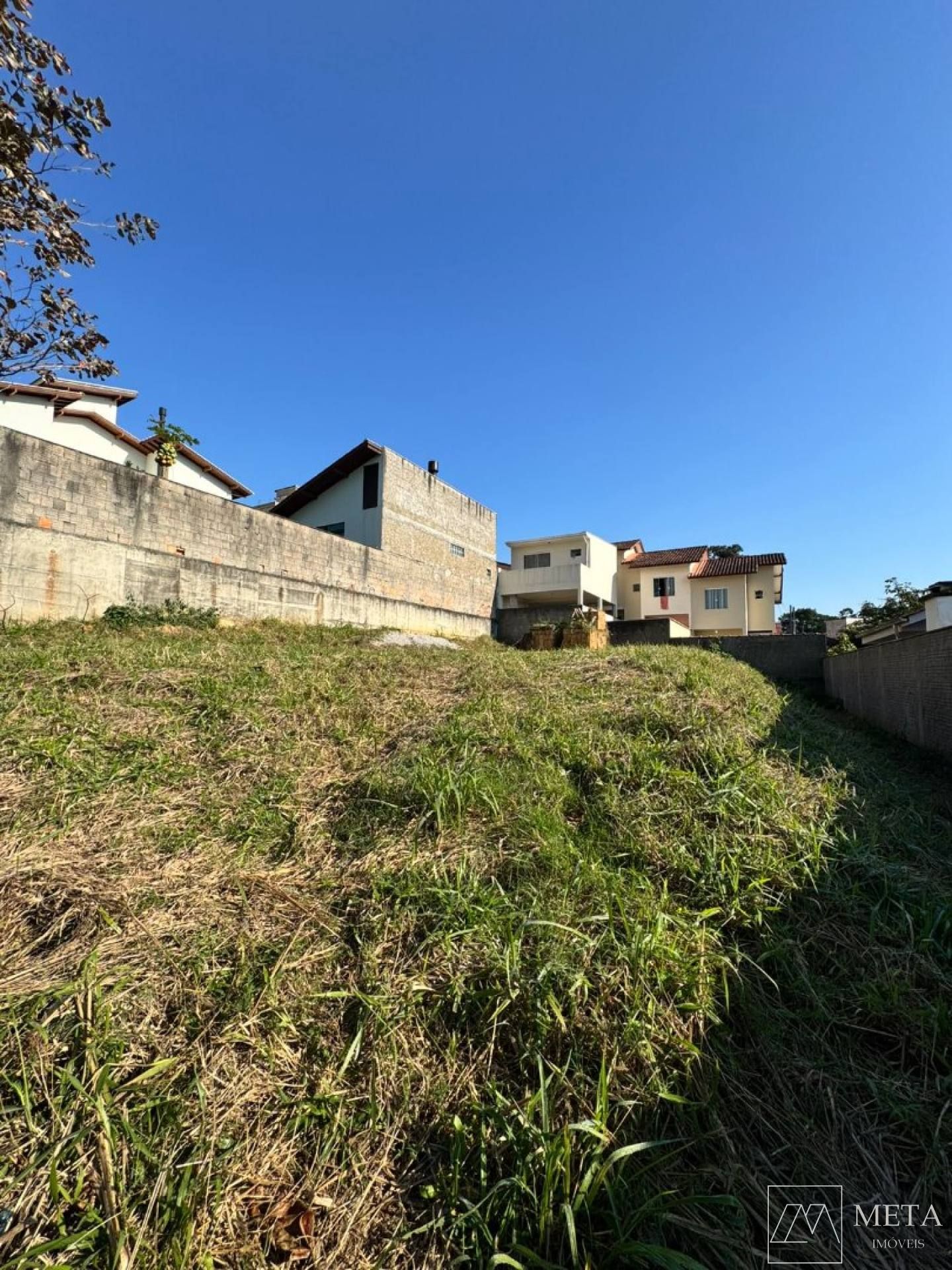 Terreno de 360m² no  Real Parque – São José/SC