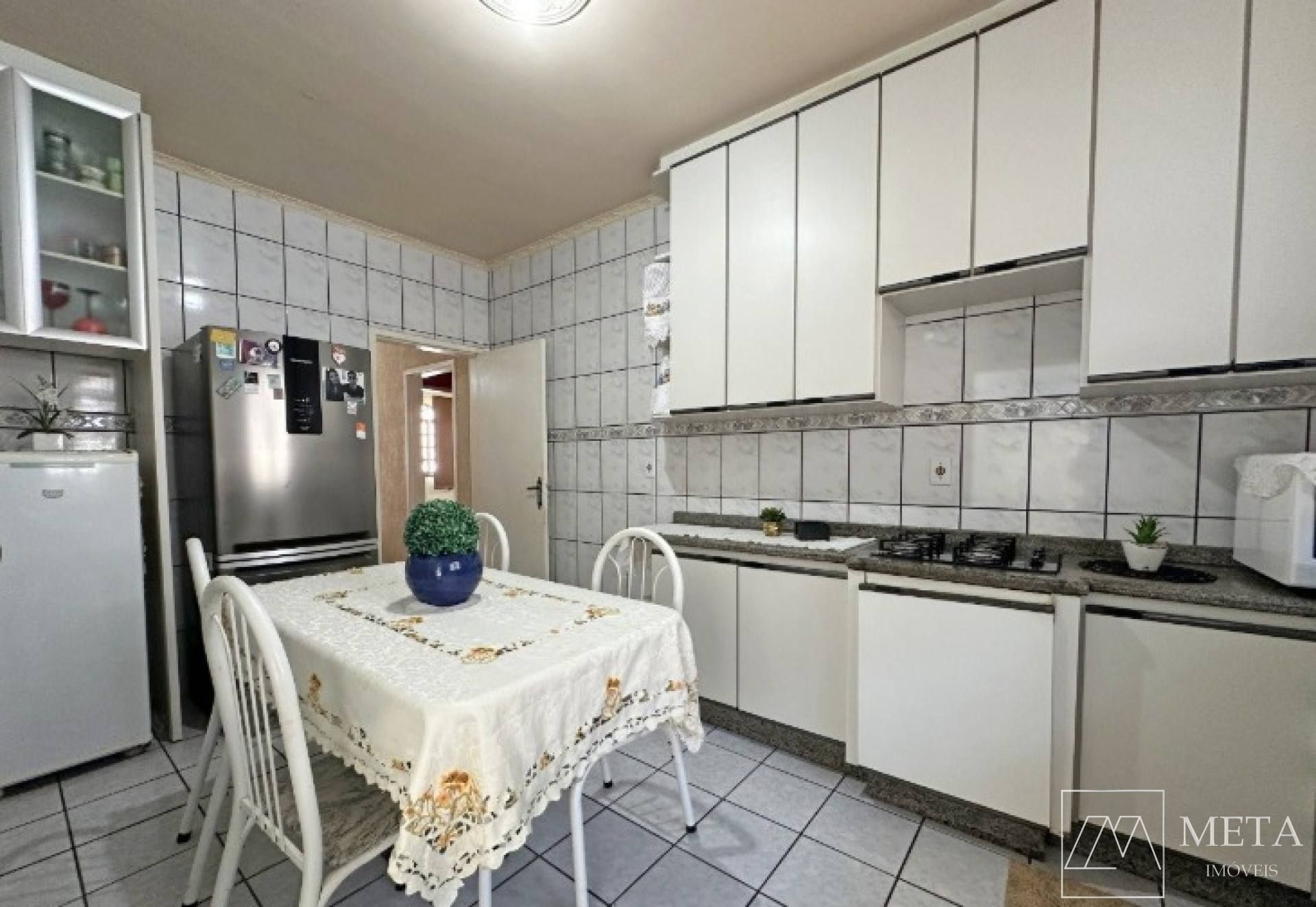 Casa de 3 dormitórios (1 suíte) em Picadas do Sul - São José/SC