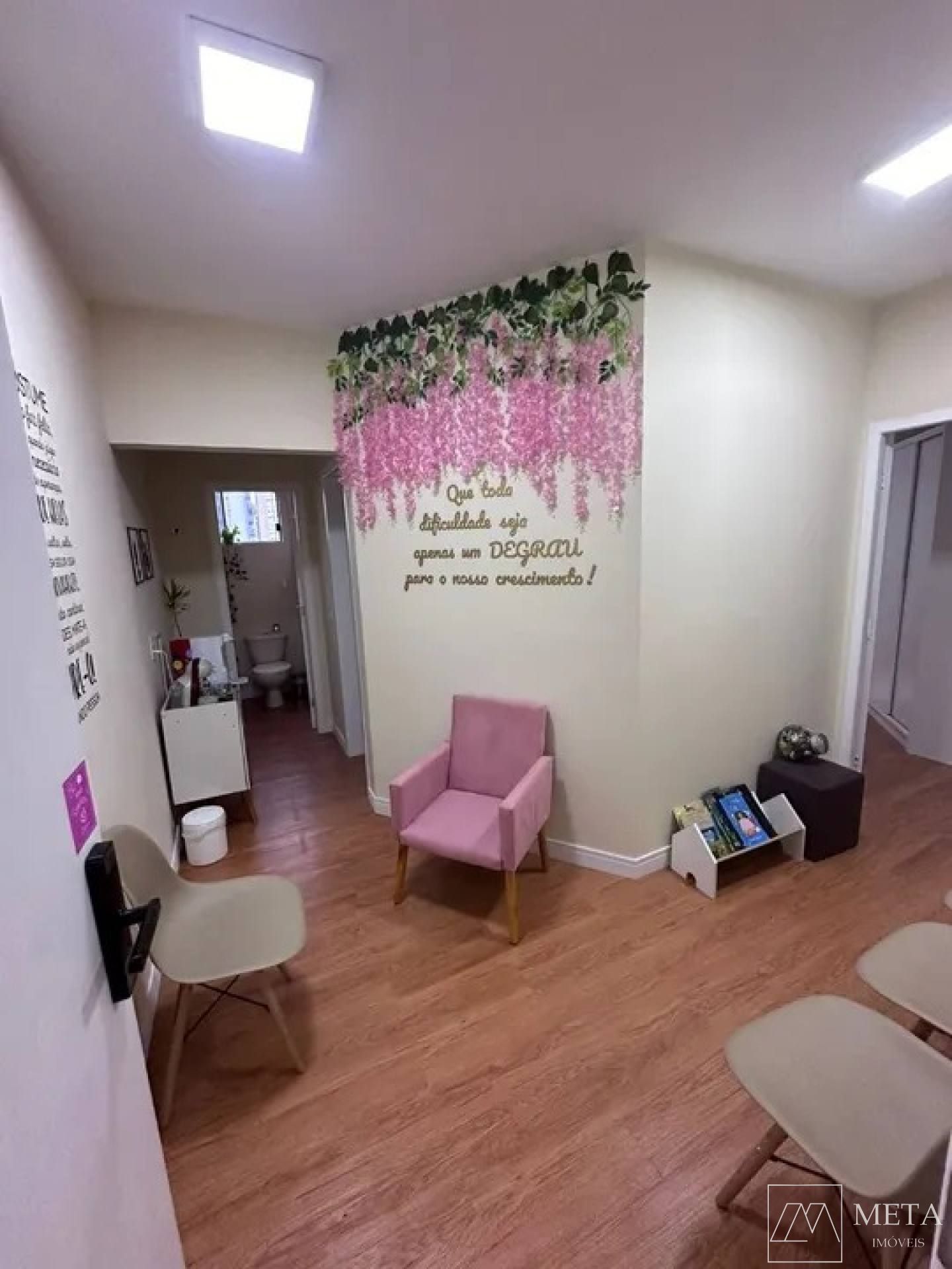 Sala comercial com 2 escritórios em Campinas - São José/SC