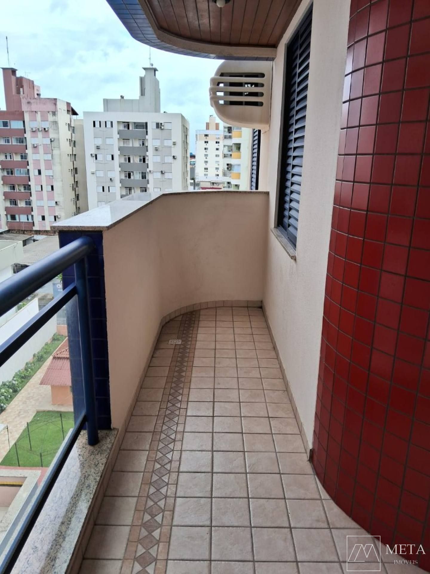 Apartamento de 3 dormitórios (1 suíte) em Campinas - São José/SC