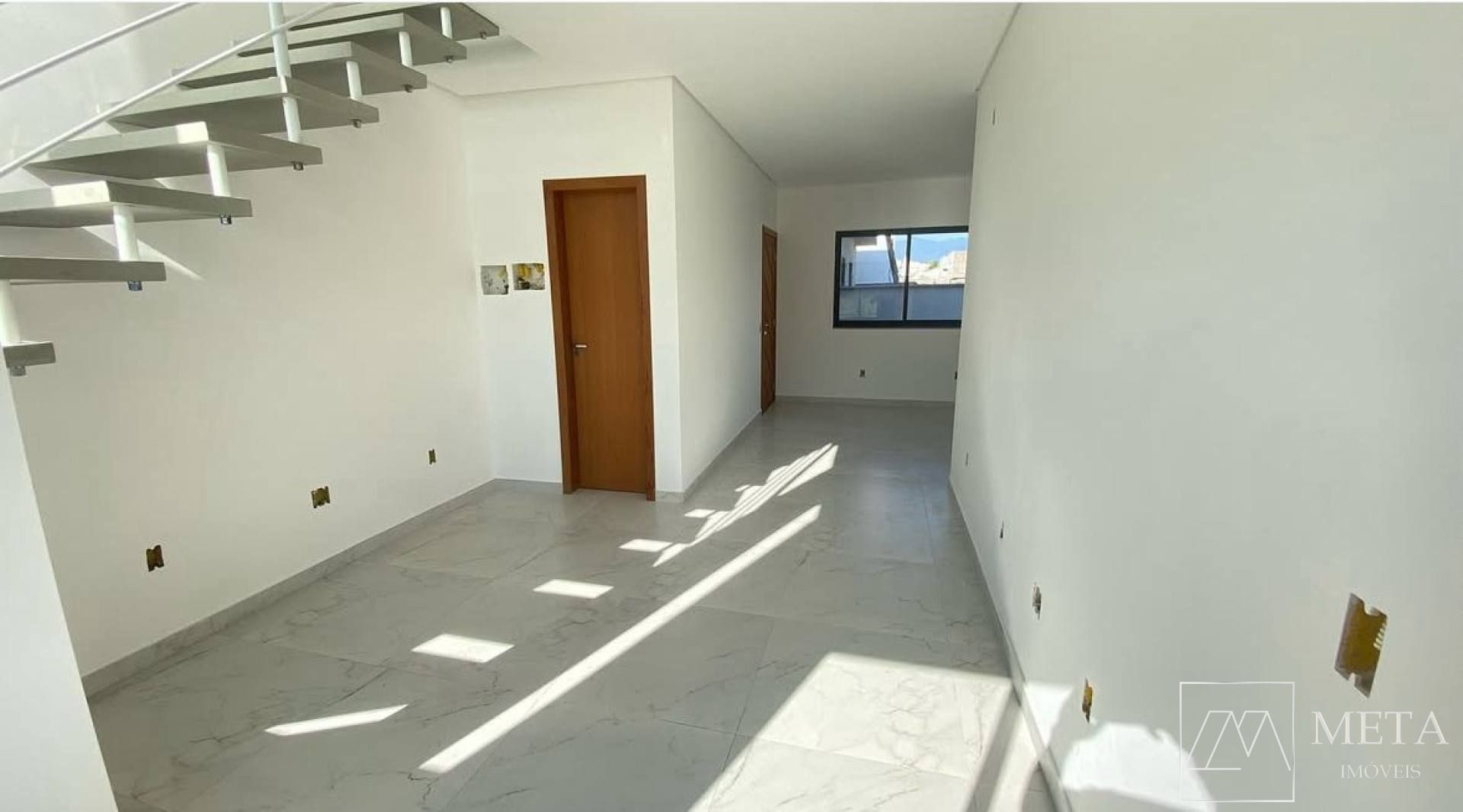 Sobrado com 2 suítes na Bela Vista - Palhoça/SC