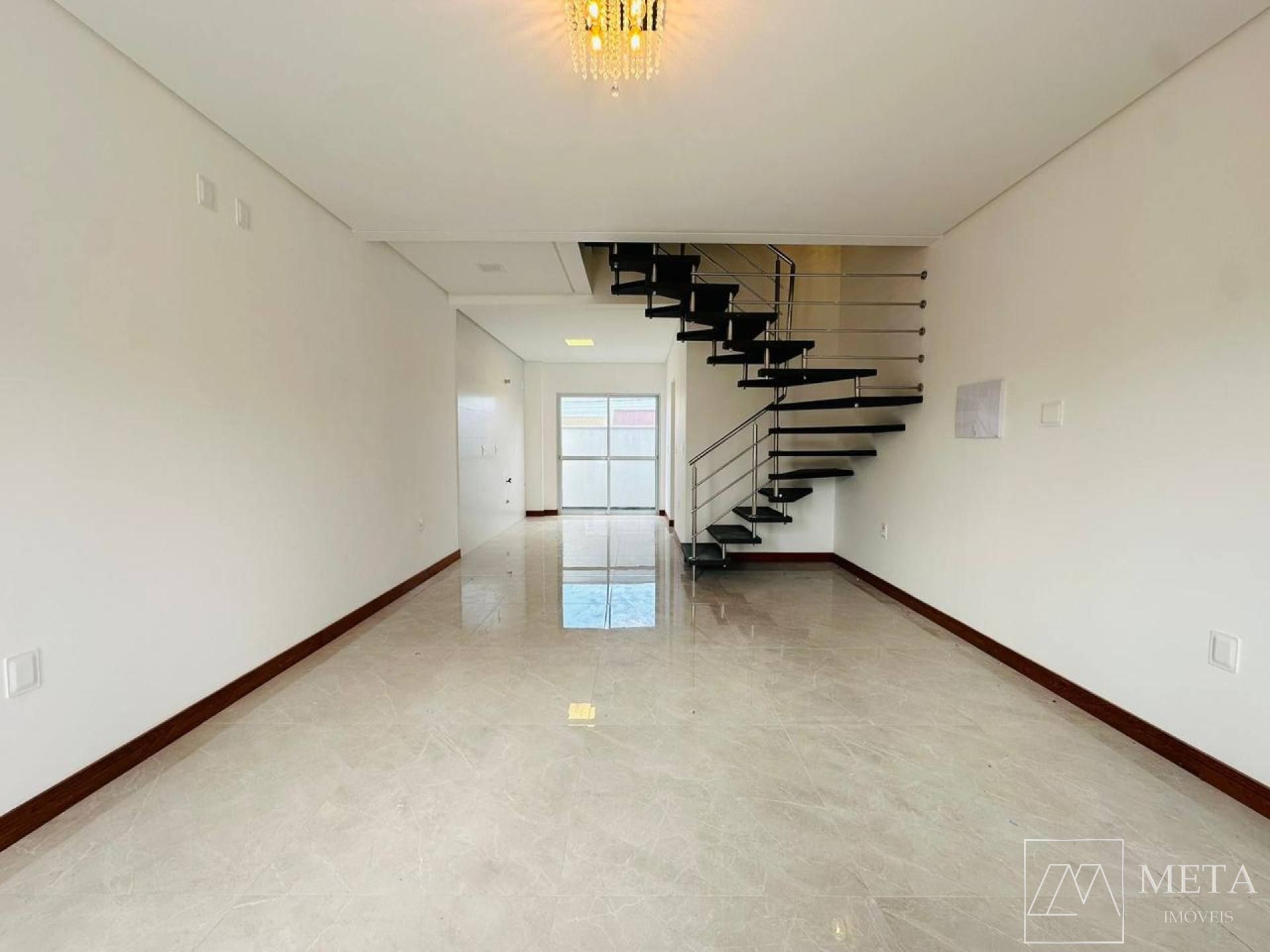 Sobrado com 2 suítes na Bela Vista - Palhoça/SC