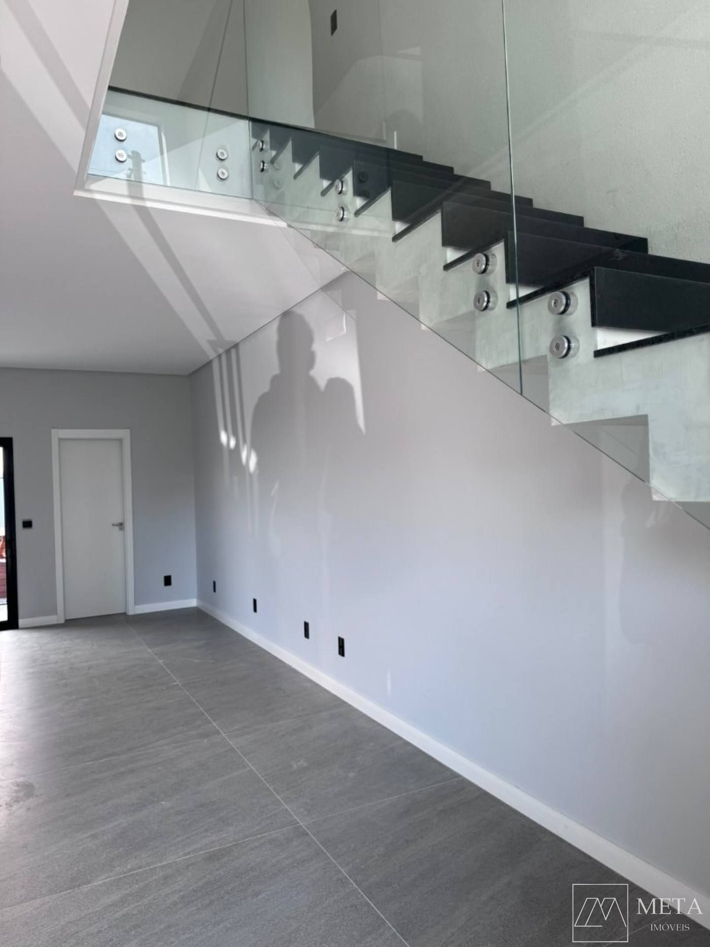 Casa de alto padrão com 3 dormitórios (1 suíte master) no Condomínio Deltaville - Biguaçu/SC