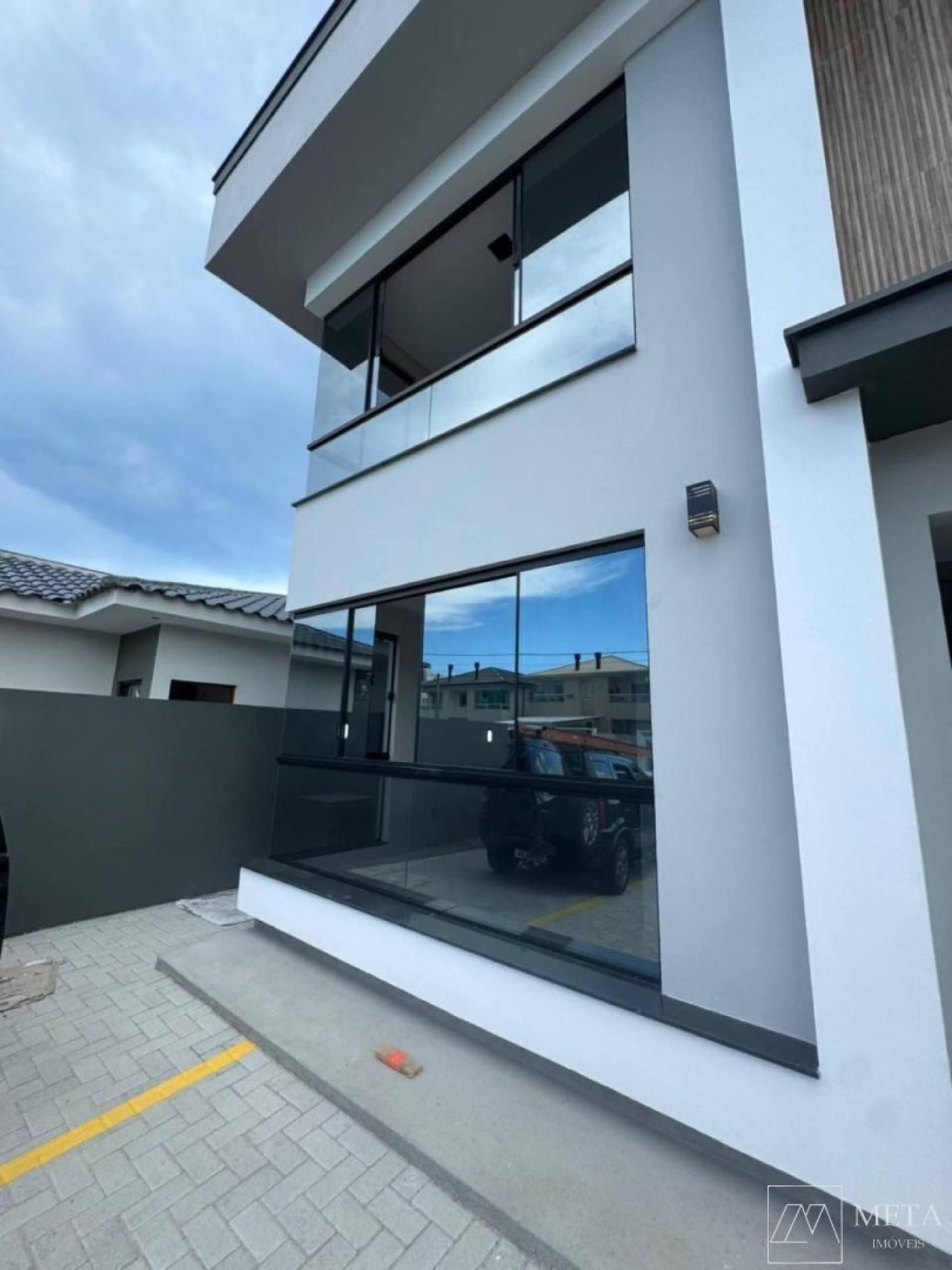 Apartamento com 2 dormitórios (1 suíte) na Nova Palhoça - Palhoça/SC