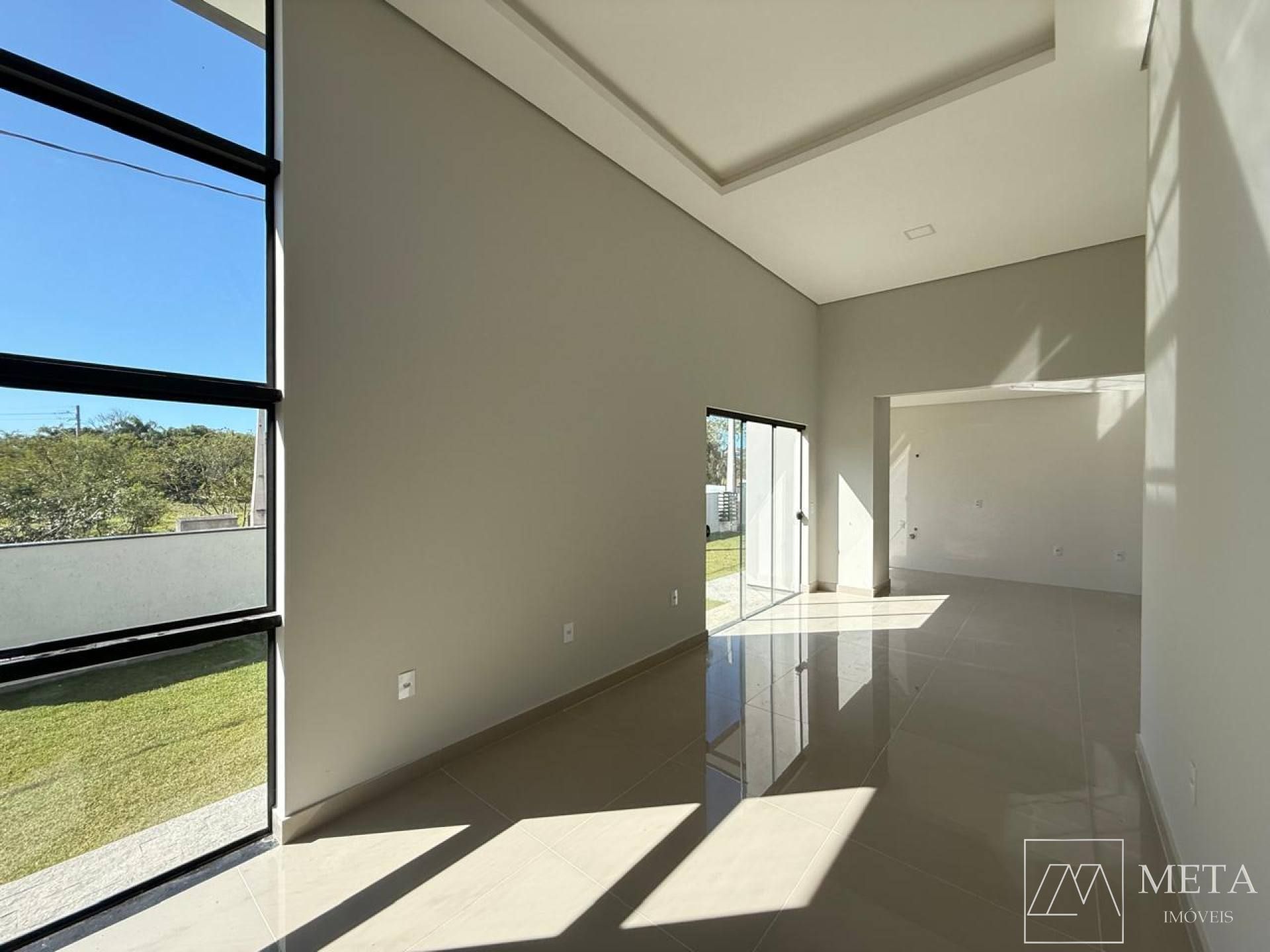 Casa de Esquina com 3 dormitórios (1 suíte) em Forquilhas – São José/SC