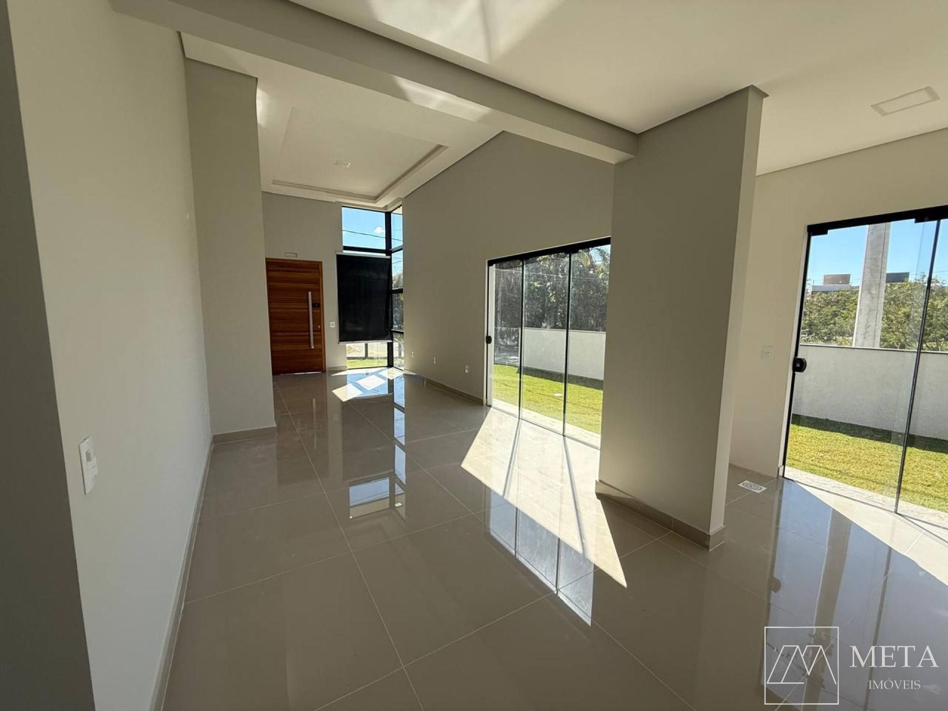 Casa de Esquina com 3 dormitórios (1 suíte) em Forquilhas – São José/SC