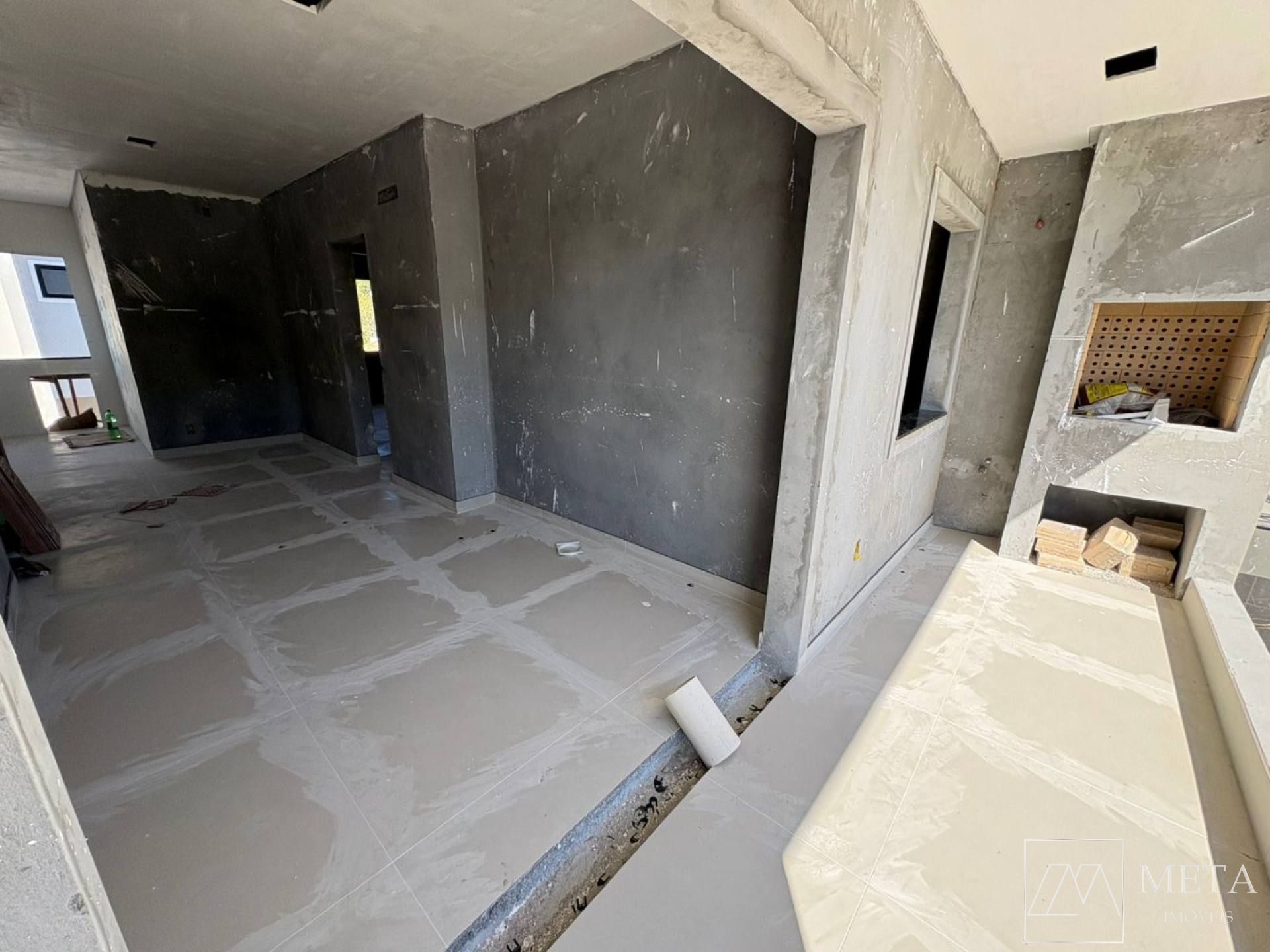 Apartamentos 1º andar com 2 dormitórios (1 suíte) em Forquilhas - São José/SC