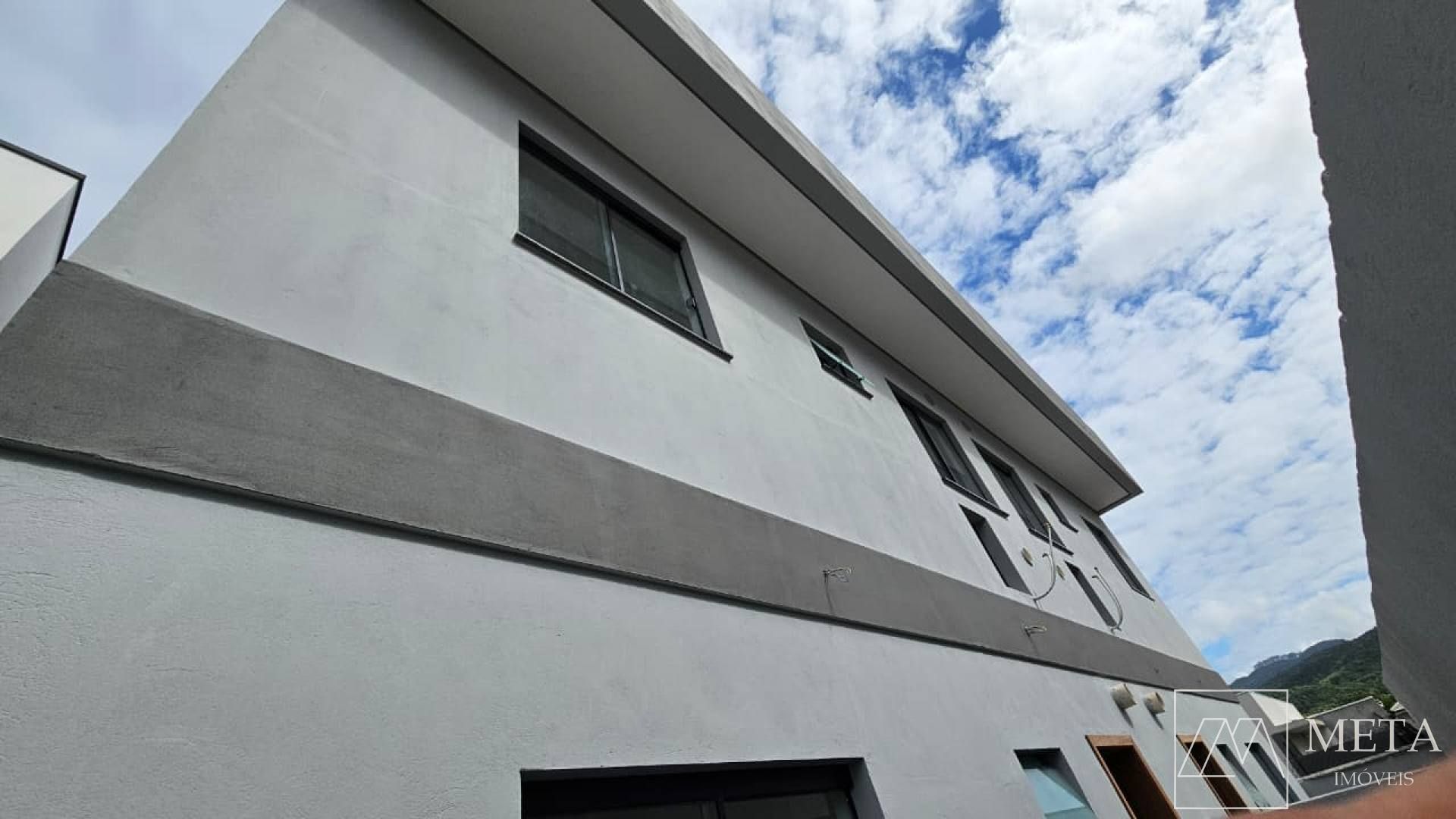 Apartamentos 1º andar com 2 dormitórios (1 suíte) em Forquilhas - São José/SC