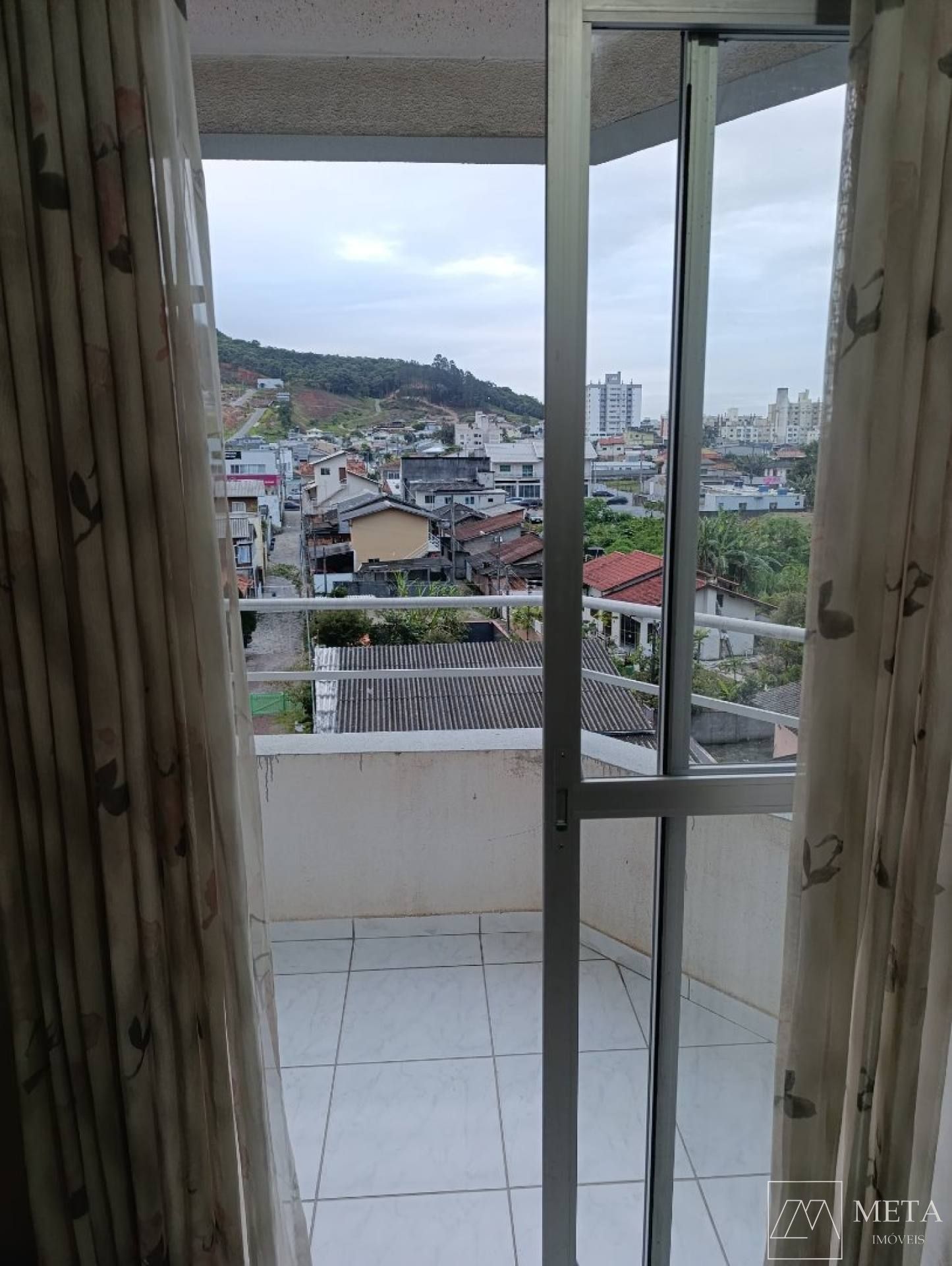 Apartamento de 2 dormitórios em Passa Vinte – Palhoça/SC