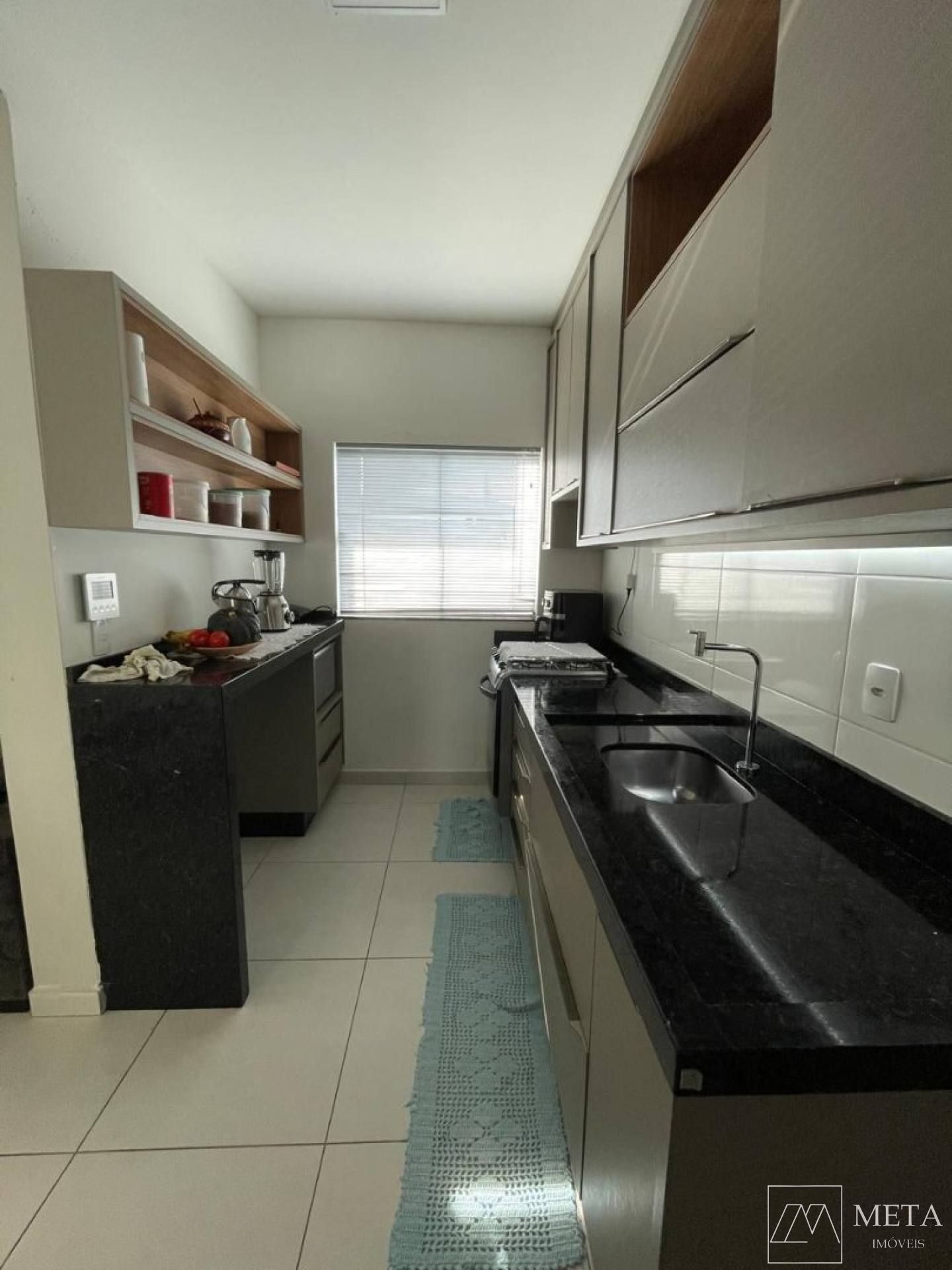 Casa de 2 dormitórios (1 suíte) em Potecas - São José/SC