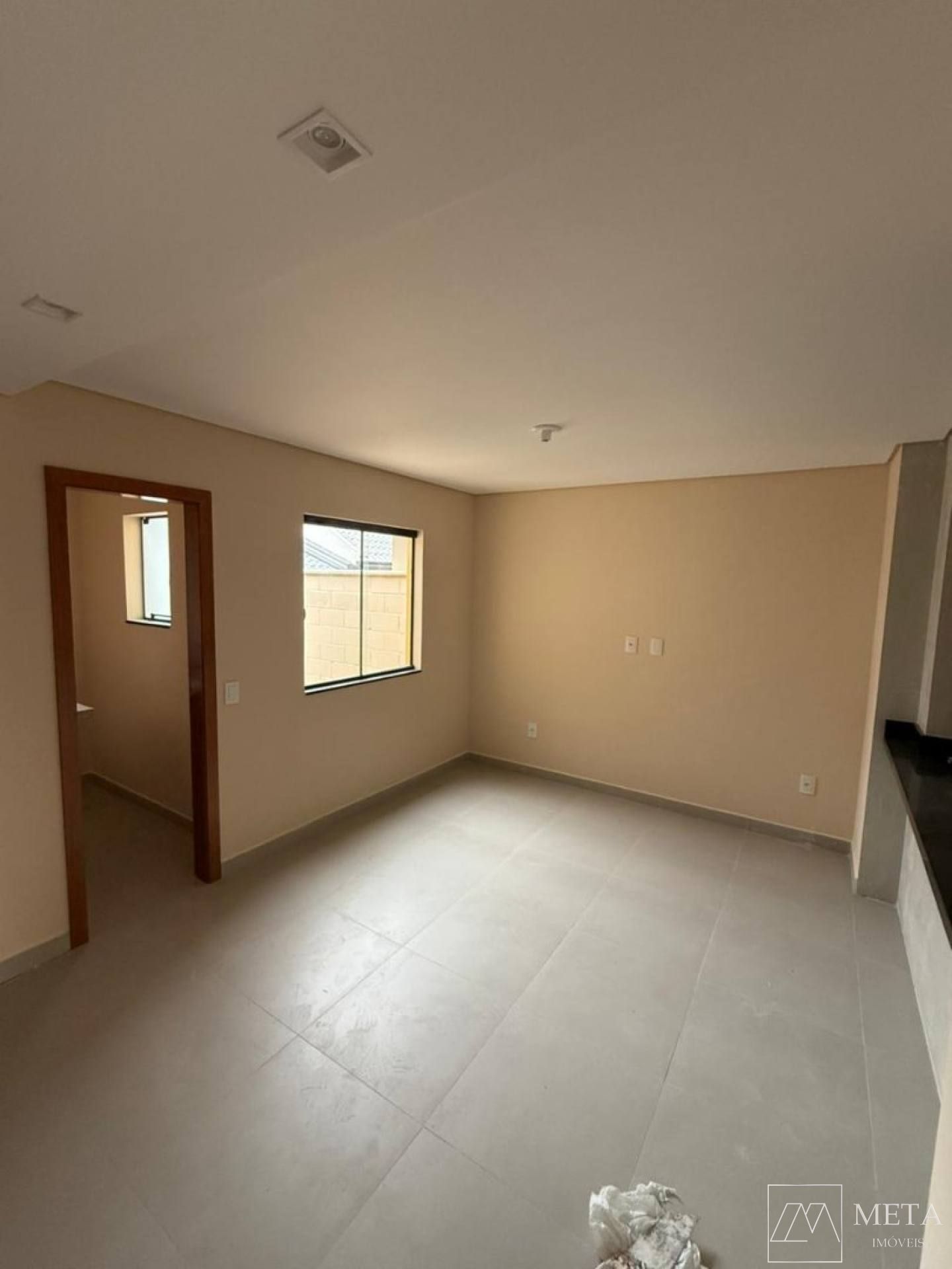 Sobrado com 2 suítes + Lavabo em Forquilhas – São José/SC