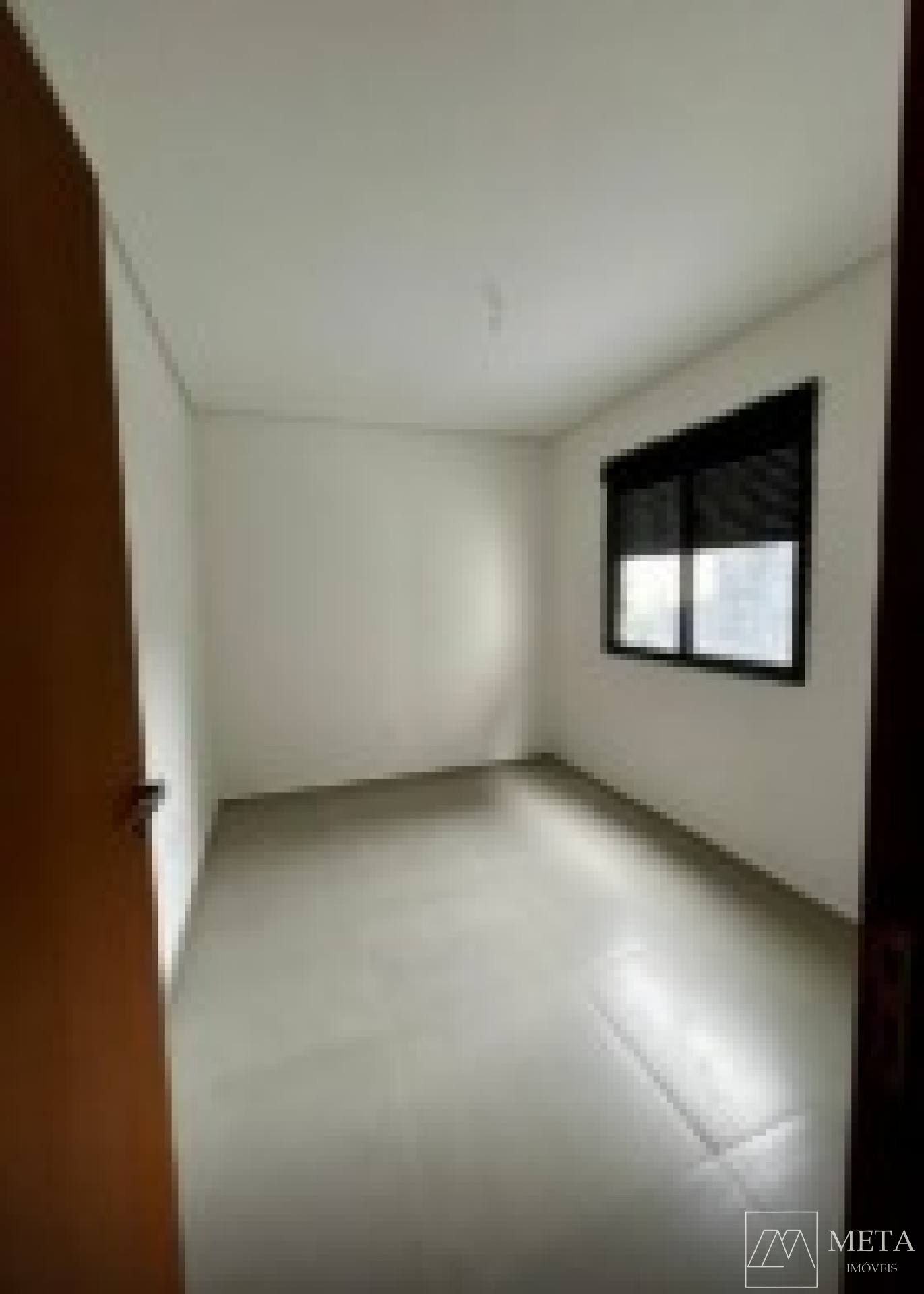 Casa com 3 dormitórios (1 suíte) em Forquilhas-São José/SC
