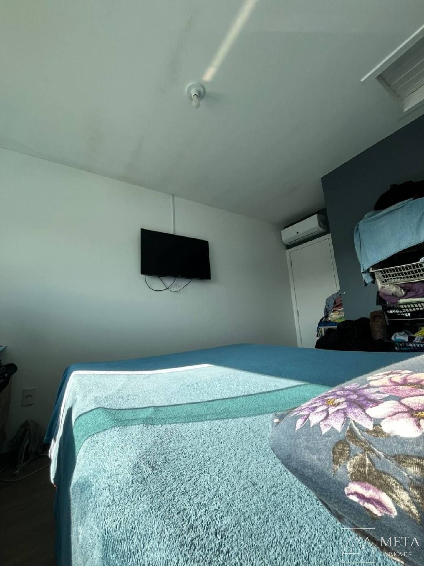 Sobrado com 2 dormitórios em Forquilhas-São José/SC
