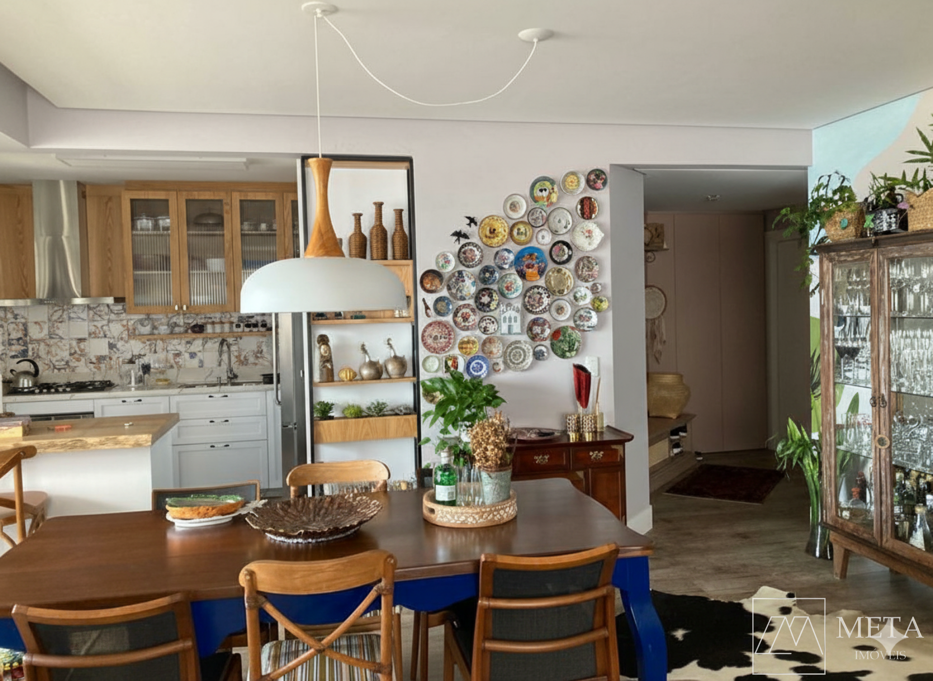 Apartamento com 3 dormitórios (1 suíte) em Campinas-São José/SC