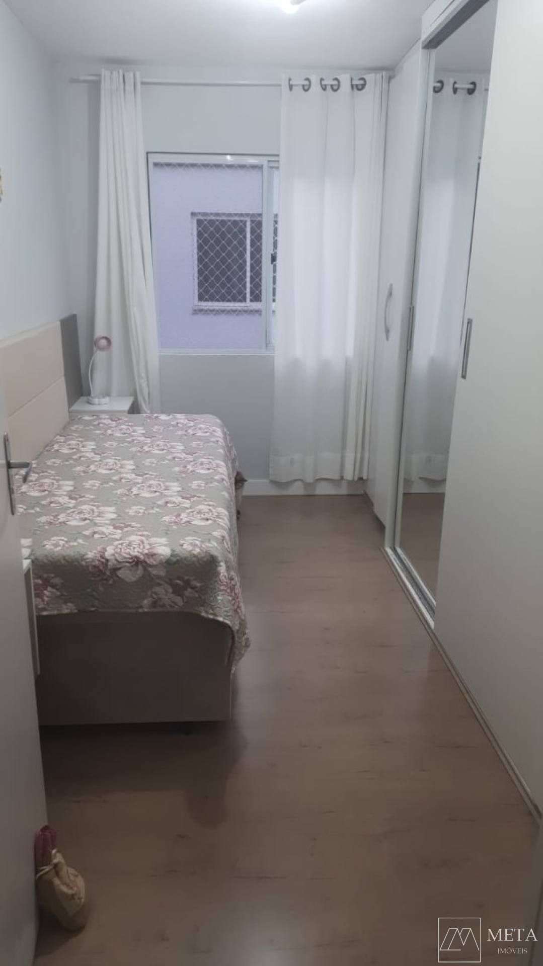 Apartamento com 2 dormitórios em Potecas-São José/SC