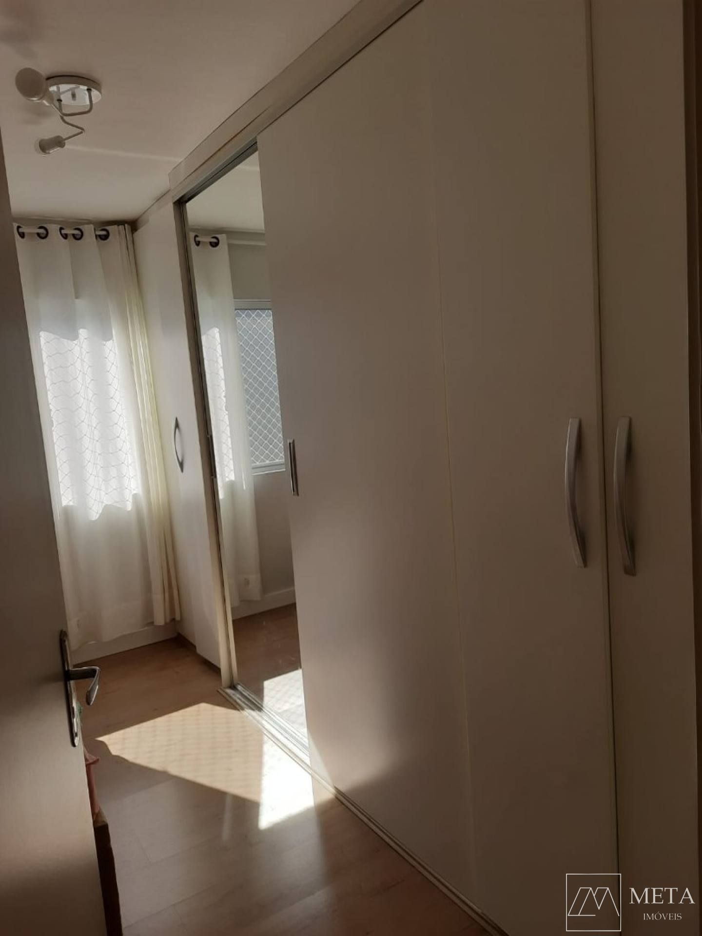 Apartamento com 2 dormitórios em Potecas-São José/SC