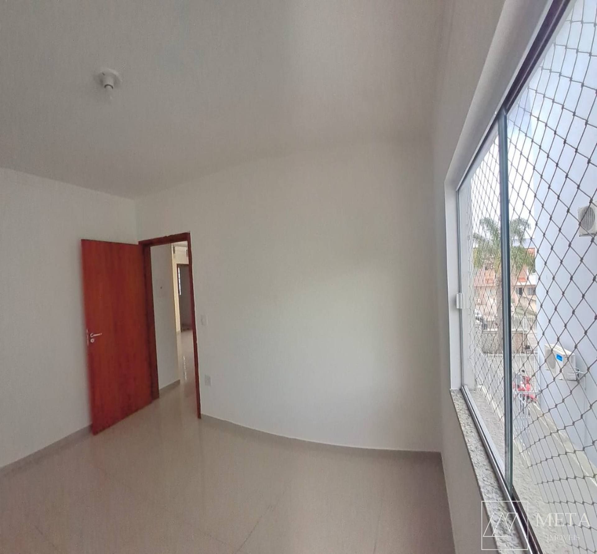 Apartamento com 2 dormitórios no bairro Aririu-Palhoça/SC