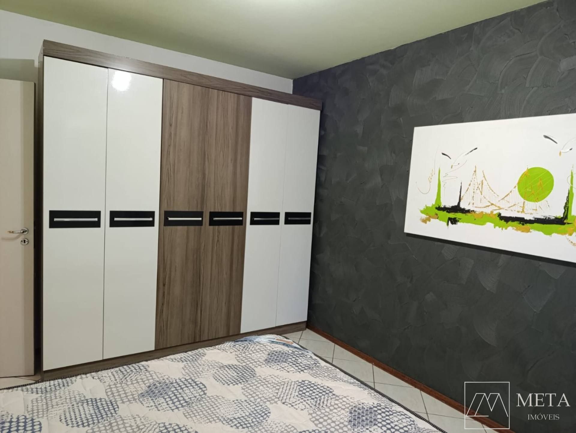Apartamento com 1 dormitório em Coqueiros - São José/SC