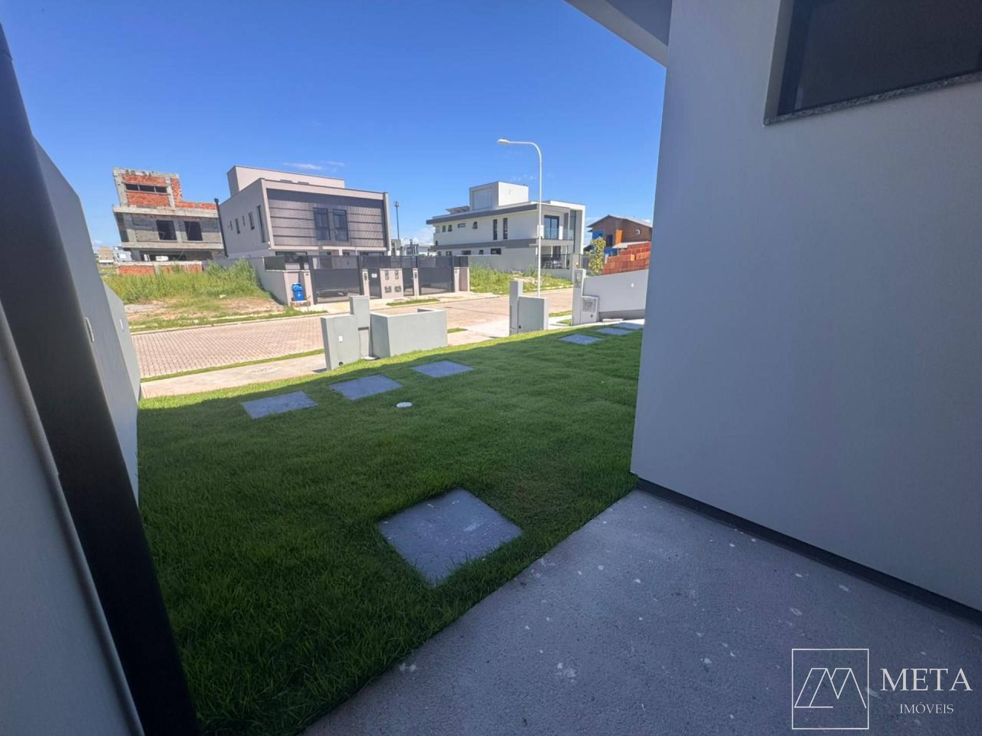 Sobrado com 2 Suítes no Residencial Campeche – Florianópolis/SC