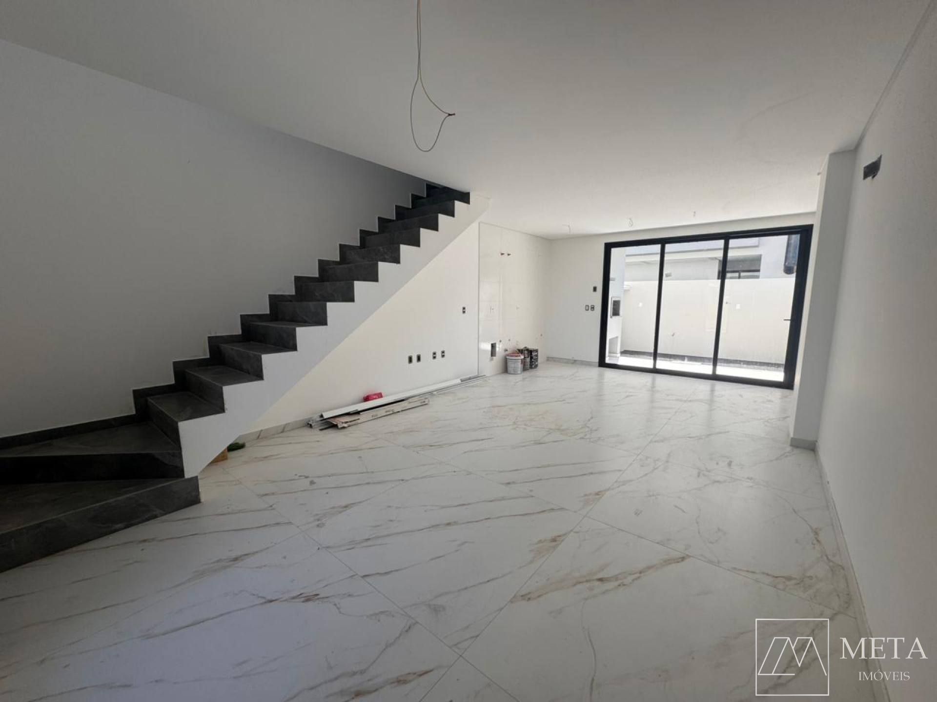 Sobrado com 2 Suítes no Residencial Campeche – Florianópolis/SC