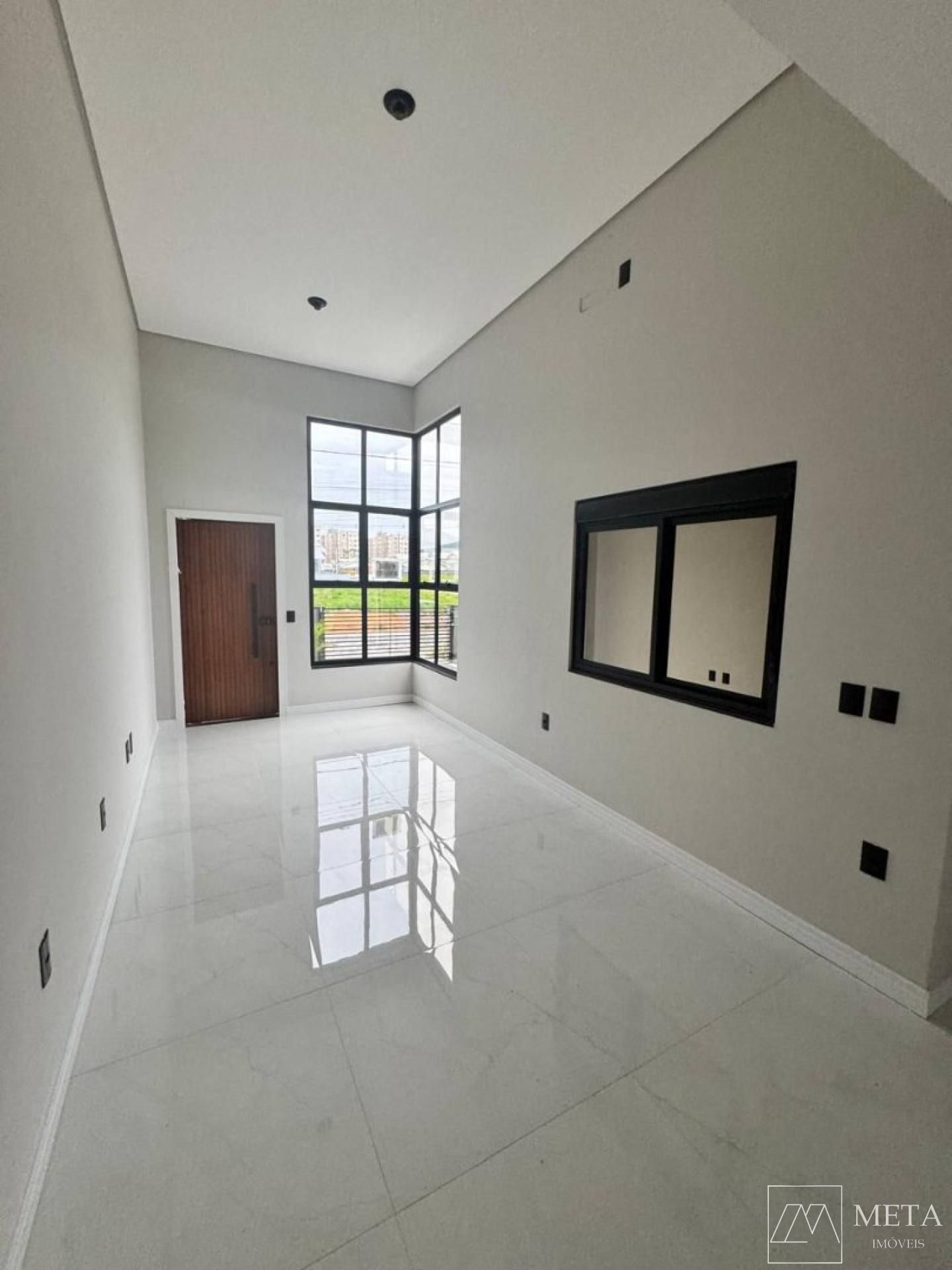 Casa com 3 dormitórios (1 suíte) no Caminho Novo- Palhoça/SC