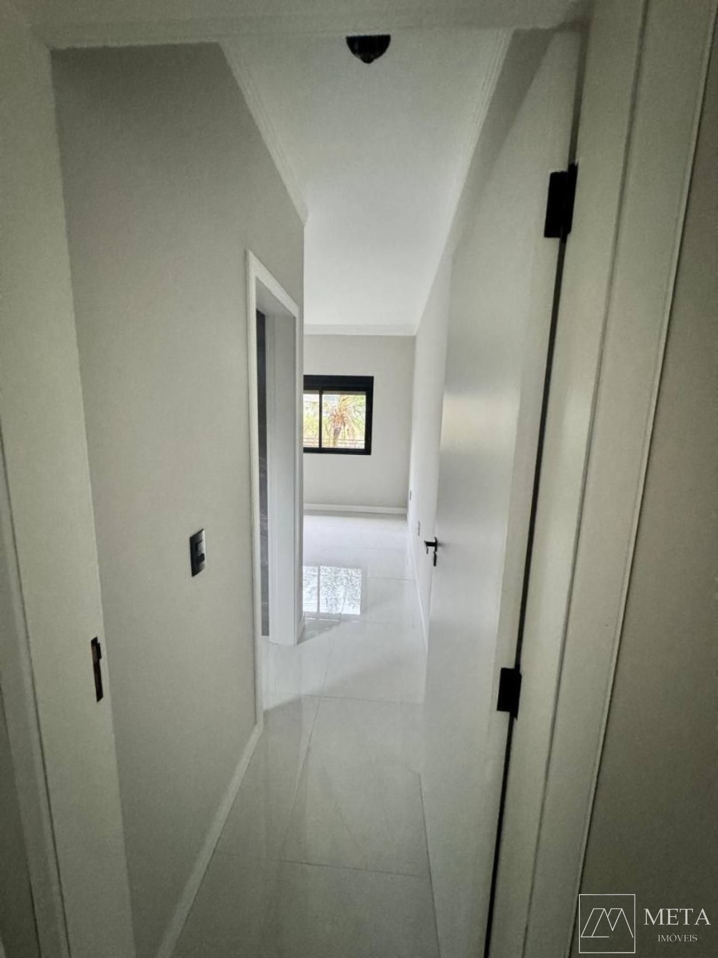 Casa com 3 dormitórios (1 suíte) no Caminho Novo- Palhoça/SC