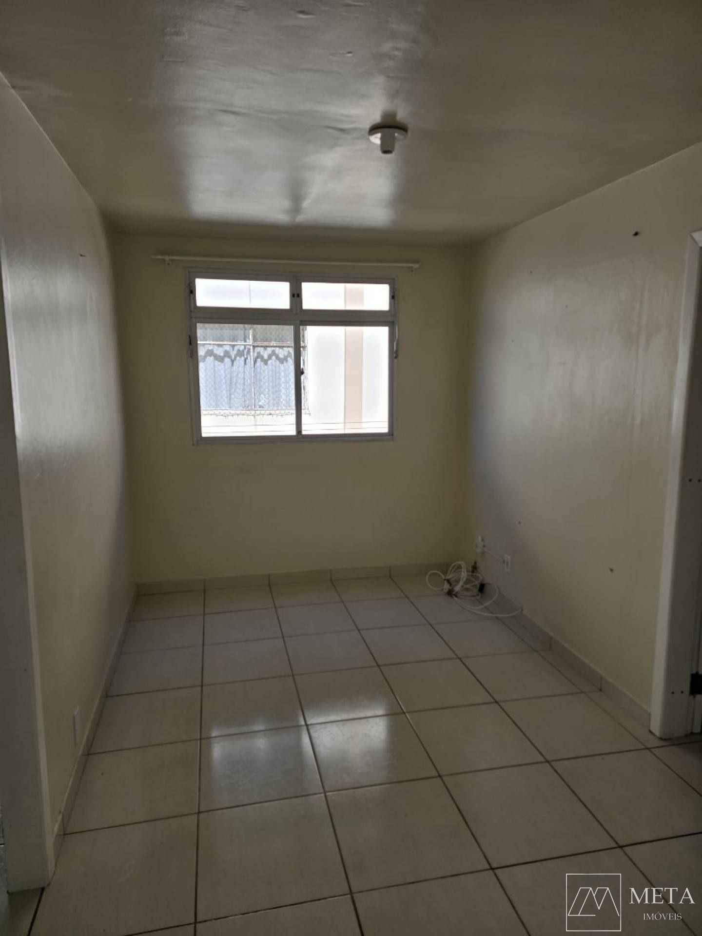 Apartamento com 3 dormitórios na Praia Comprida - São José/SC