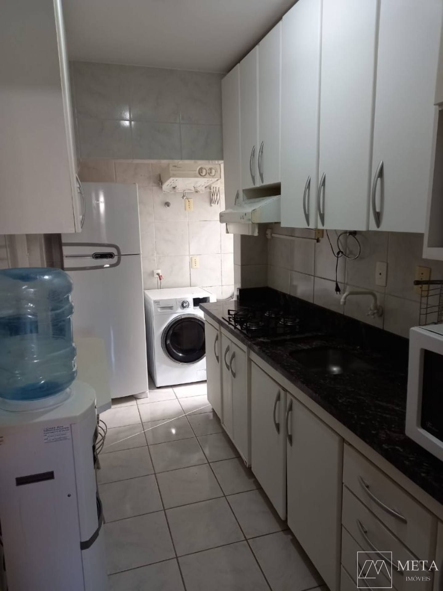 Apartamento com 2 dormitórios em Campinas - São José/SC