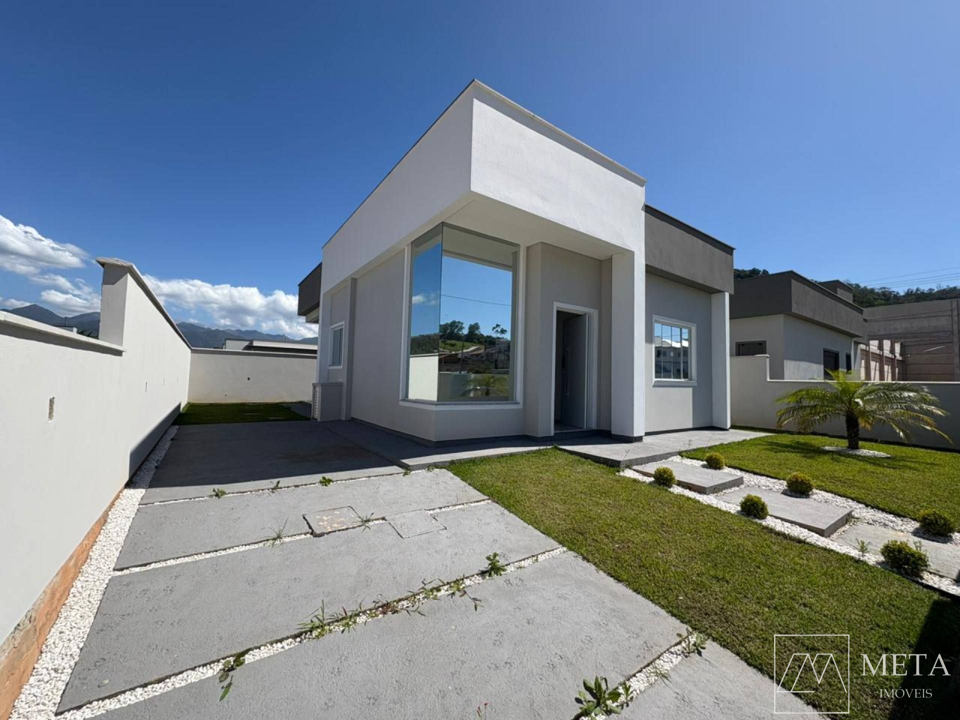 Casa unifamiliar com 3 dormitórios (1 suíte) no Alto Aririu - Palhoça/SC