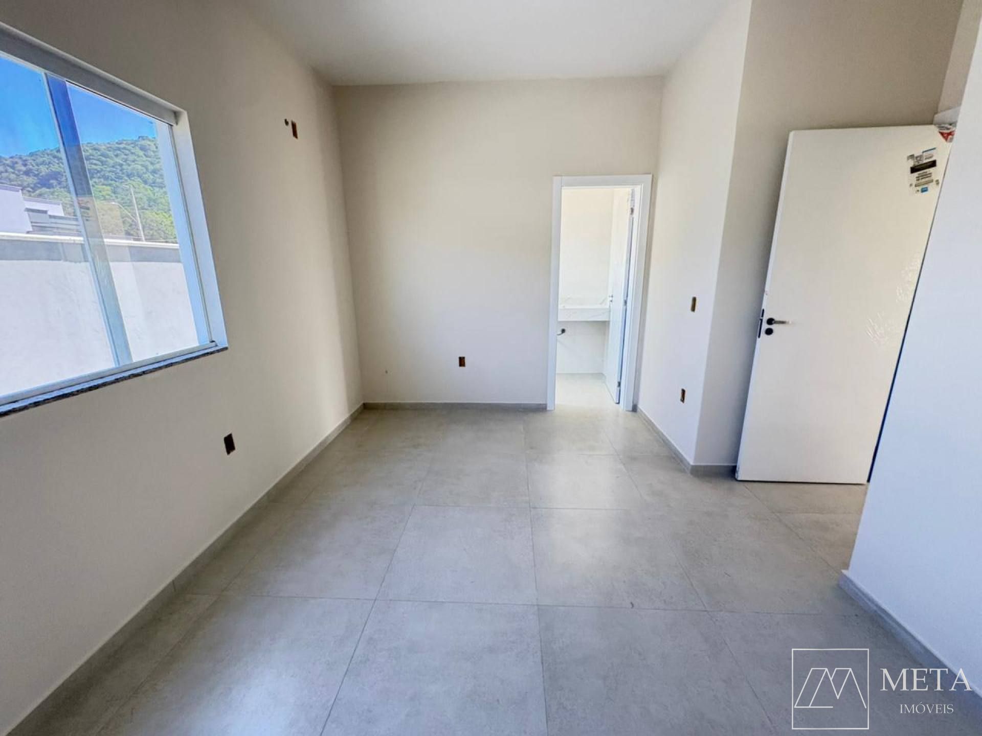 Casa unifamiliar com 3 dormitórios (1 suíte) no Alto Aririu - Palhoça/SC