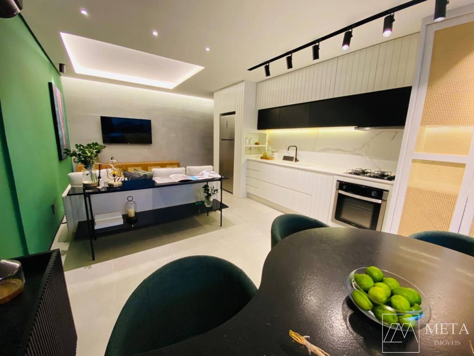 Apartamento com 3 dormitórios (1 suíte) -  CYANO SMART RESIDENCE - São José/SC