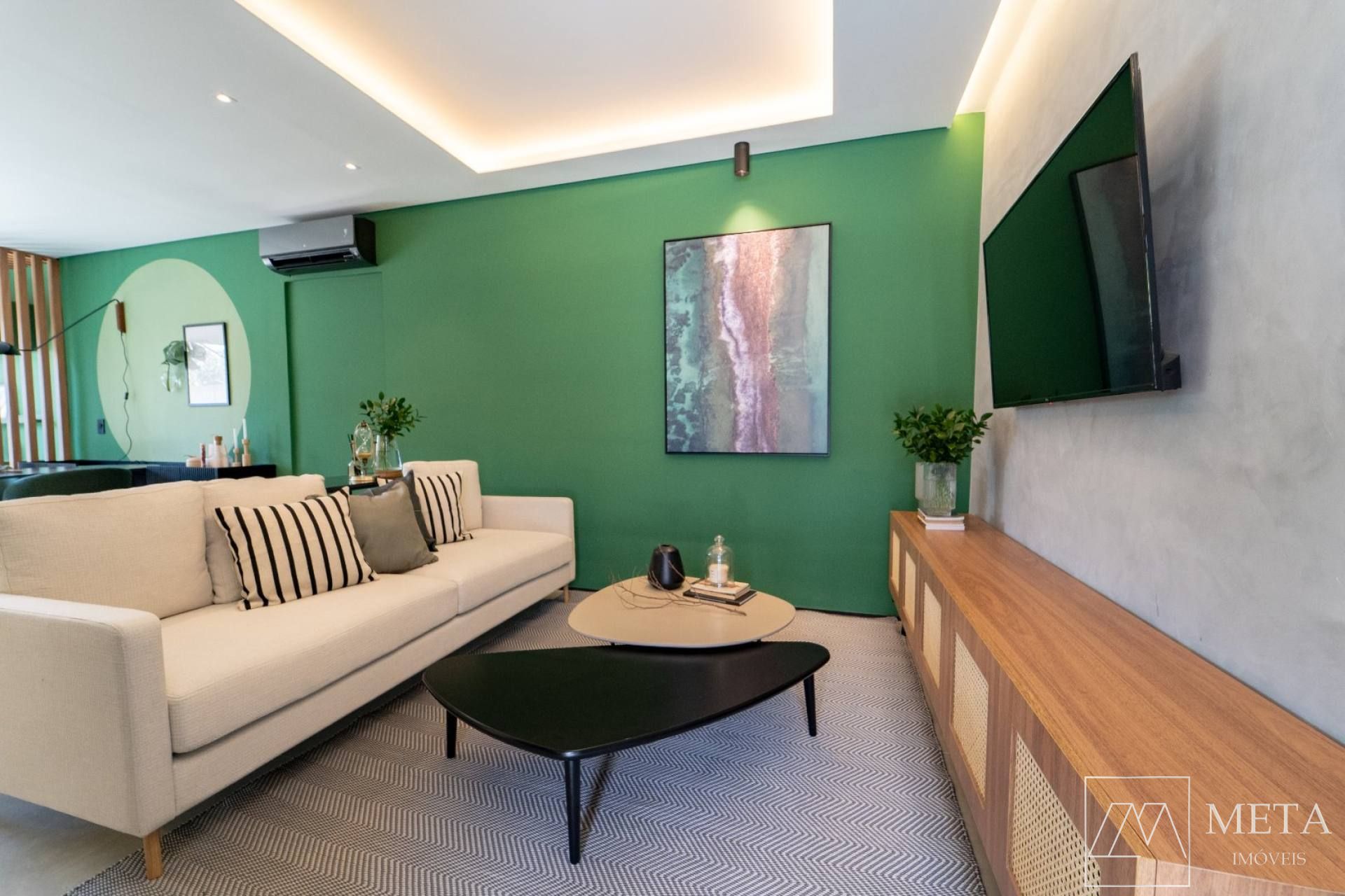 Apartamento com 3 dormitórios (1 suíte) -  CYANO SMART RESIDENCE - São José/SC