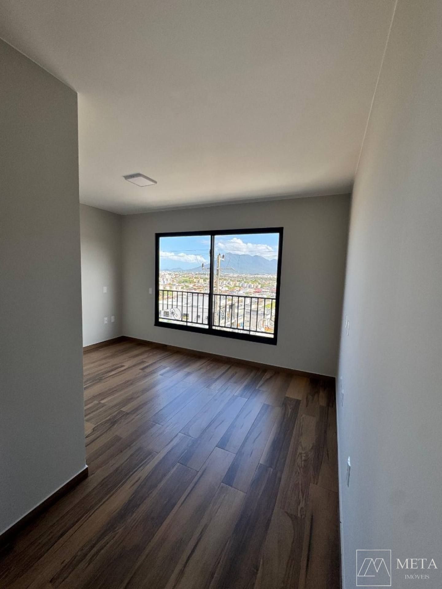 Sobrado com 3 dormitórios (1 suíte) no São Sebastião - Palhoça/SC