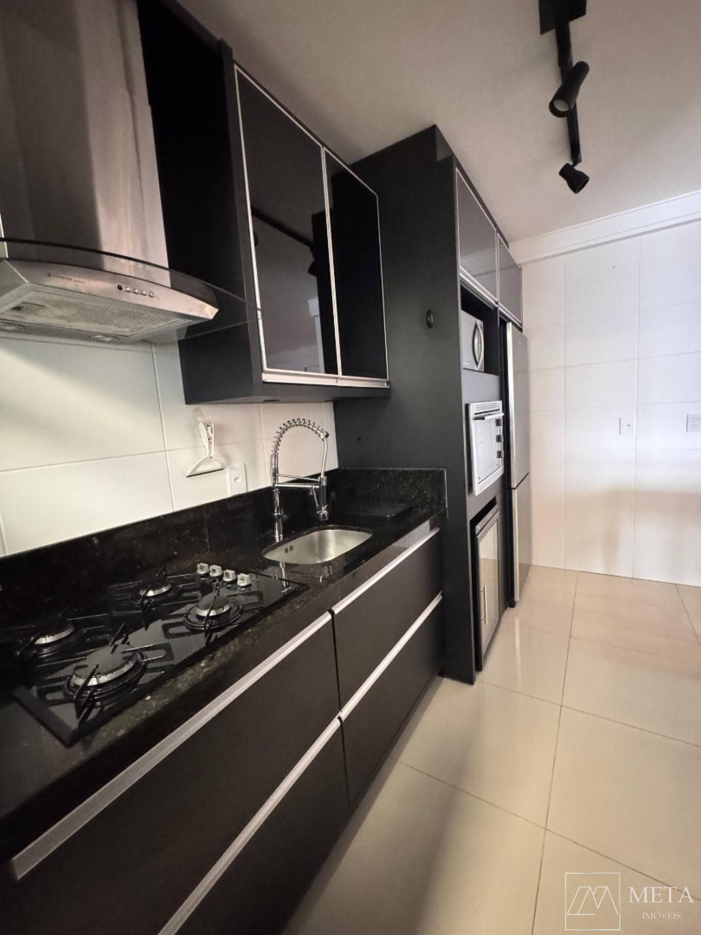 Apartamento com 3 dormitórios (1 suíte) no Centro - Florianópolis/SC