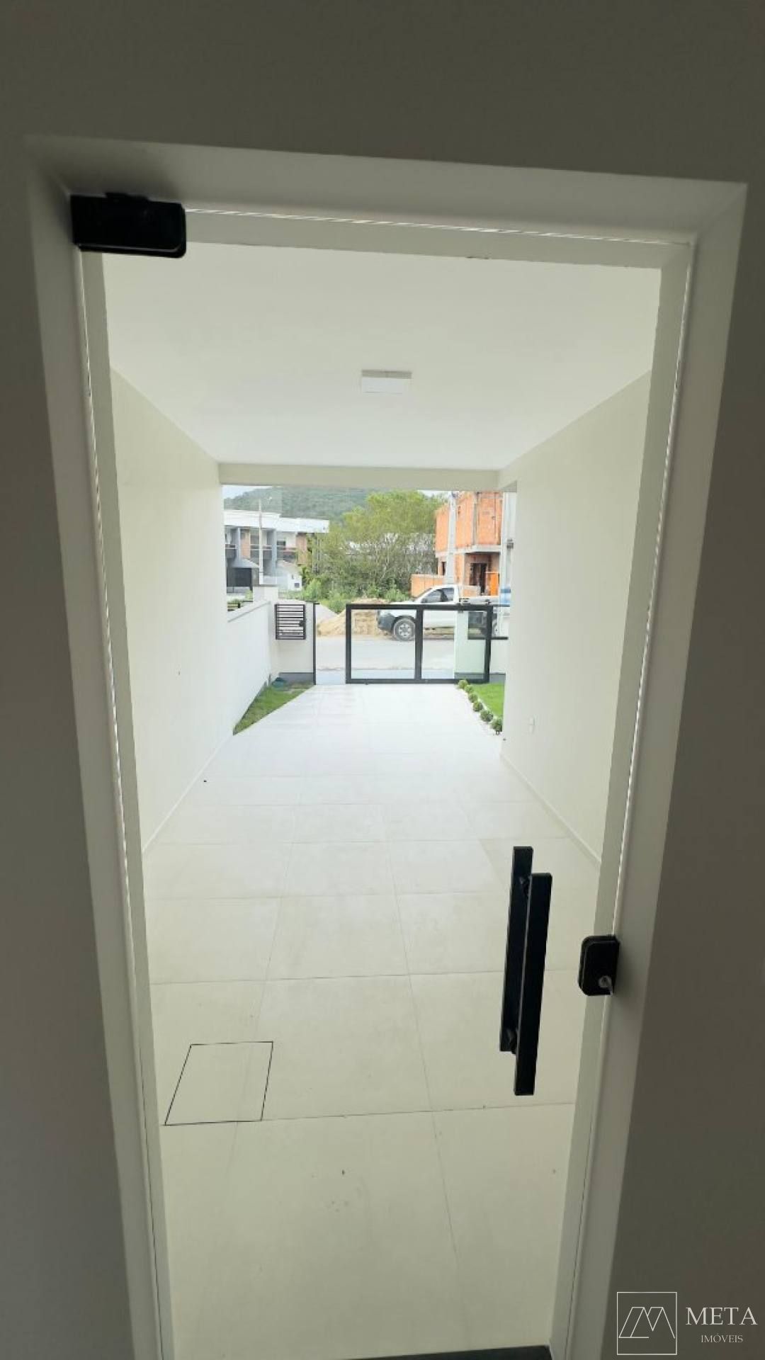 Casa com 2 dormitórios (1 suíte) em Forquilhas - São José/SC