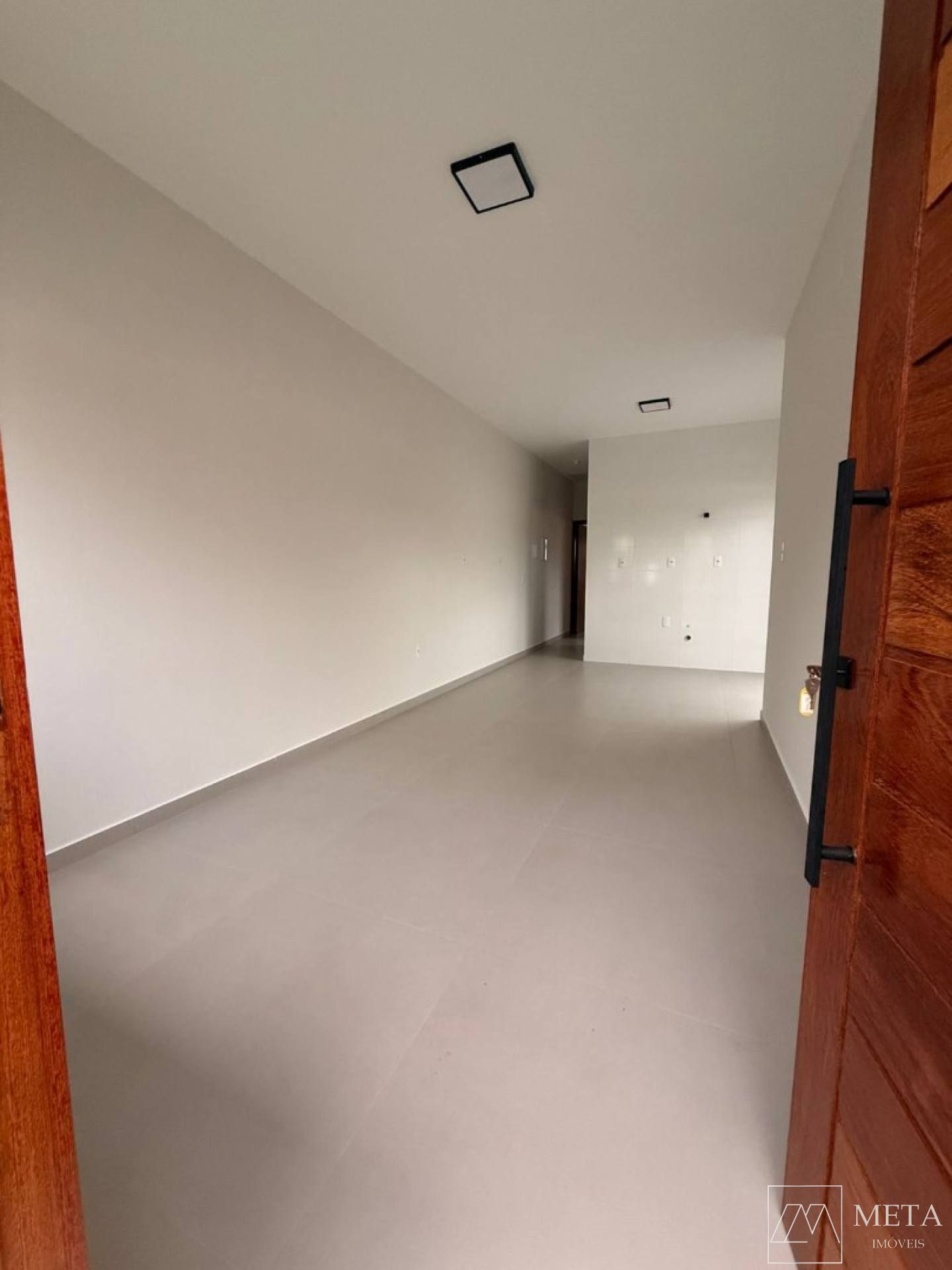 Casa com 2 dormitórios (1 suíte) em Forquilhas - São José/SC