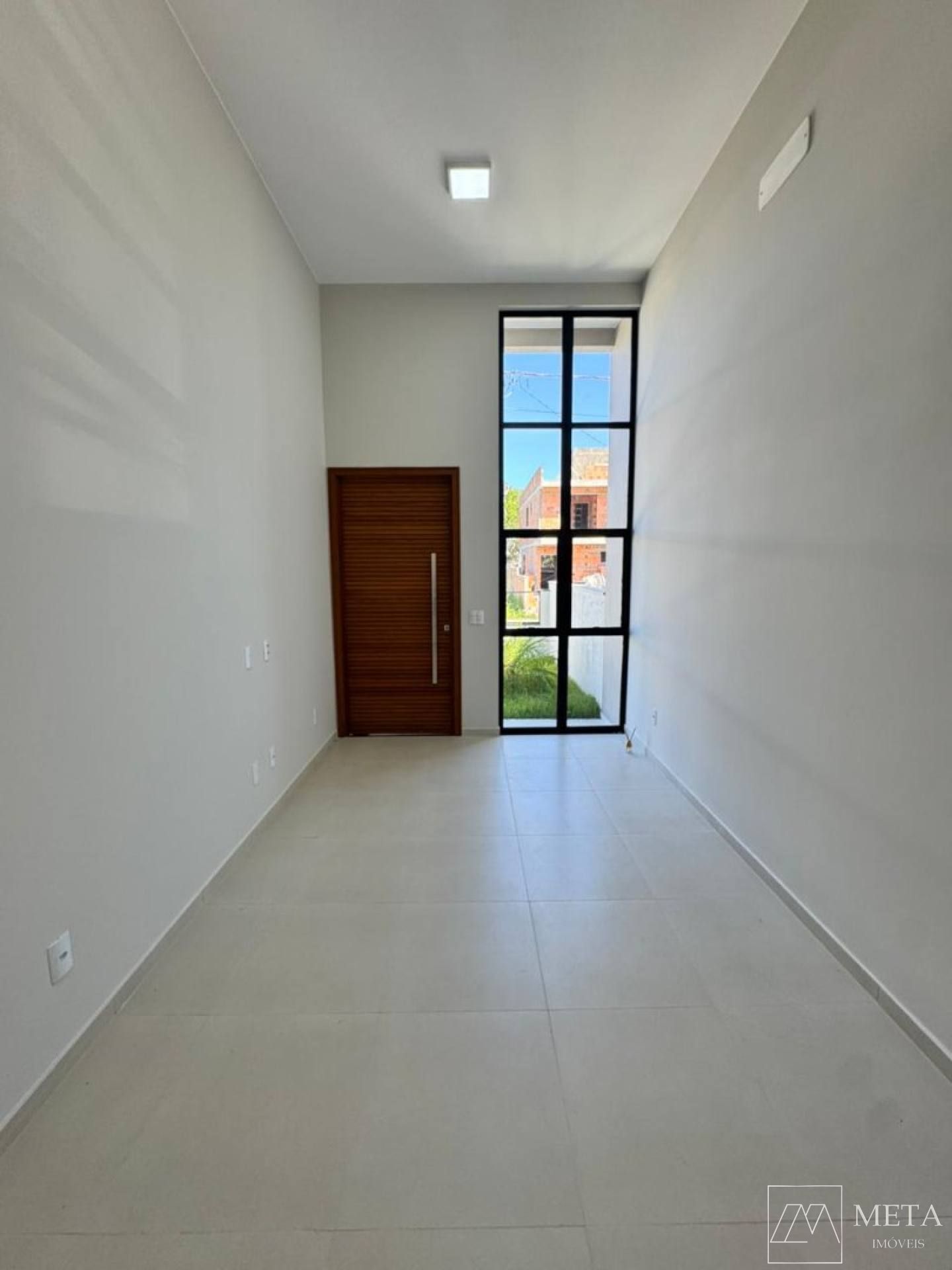 Casa com 2 dormitórios (1 suíte) em Forquilhas - São José/SC