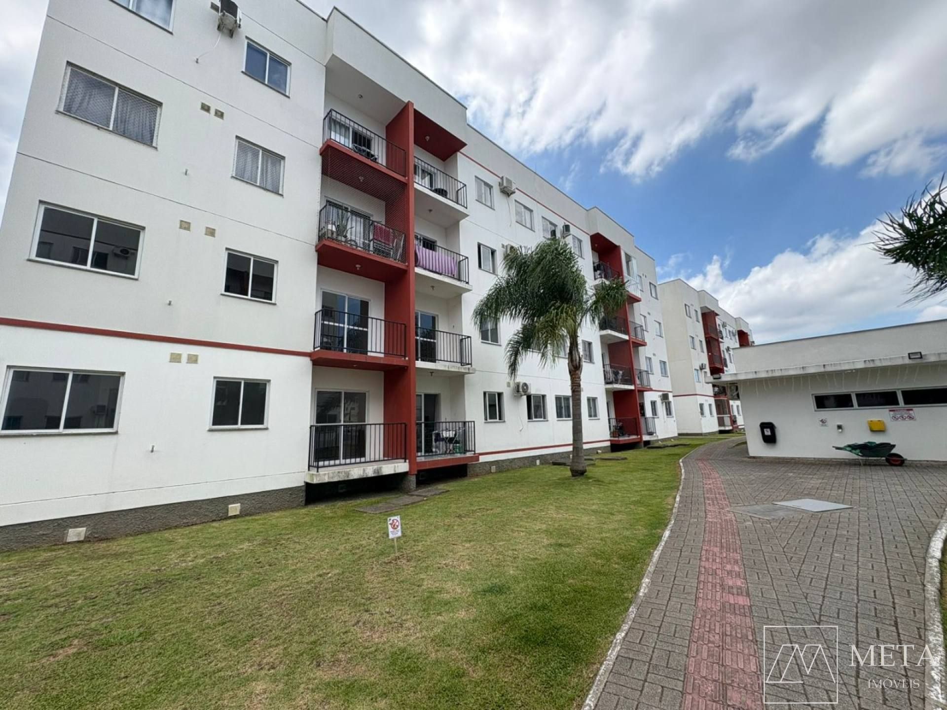 Apartamento com 2 dormitórios no Aririu - Palhoça/SC