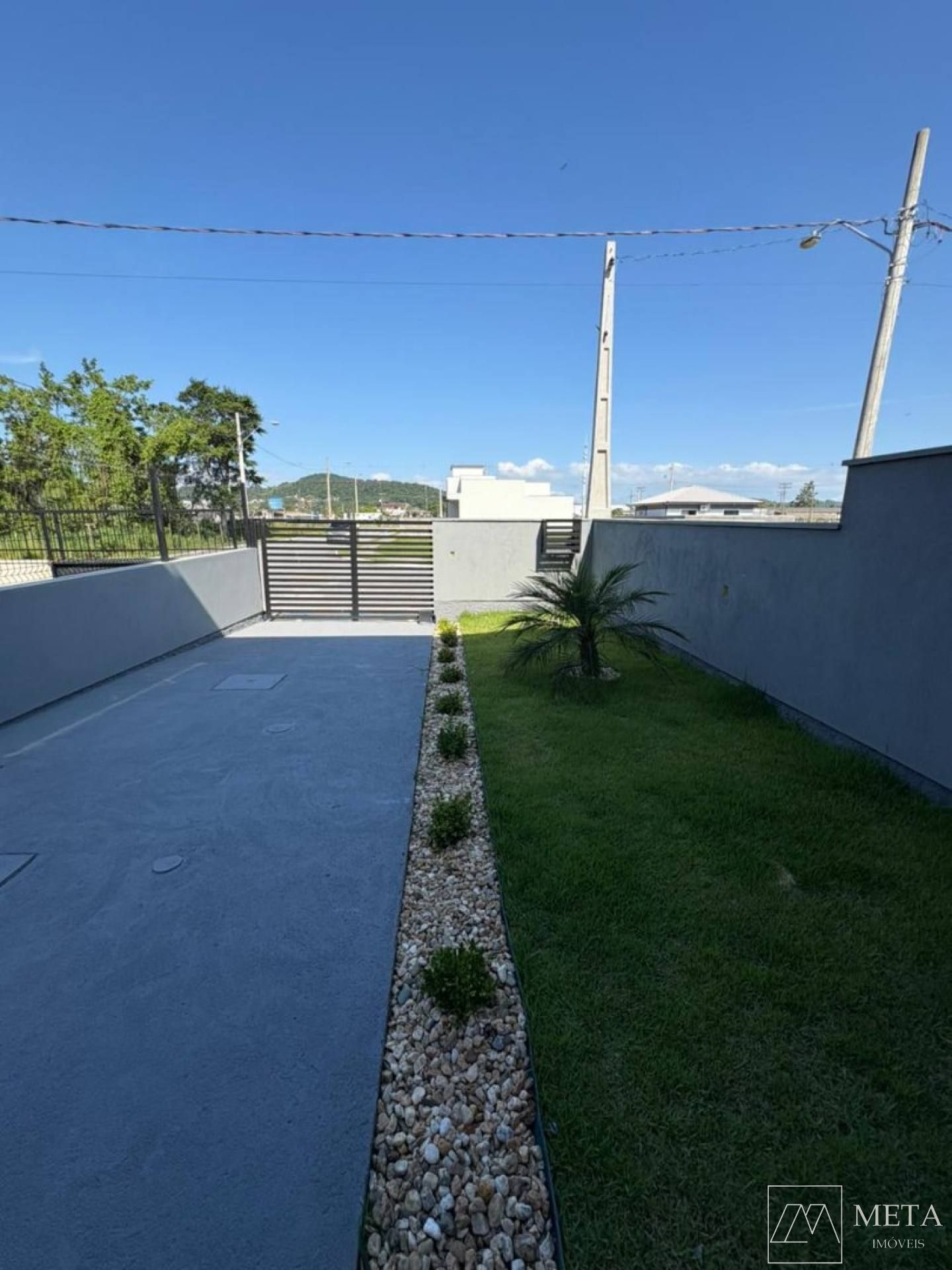 Sobrado com 2 suítes no Sertão do Maruim - São José/SC