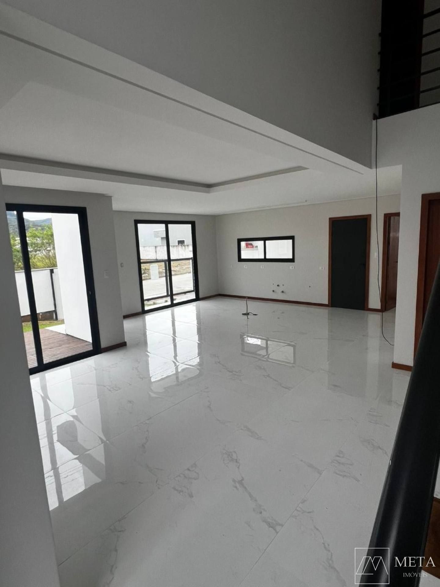 Residencial Firenze com 3 dormitórios (1 suíte) no Bosque - São José/SC