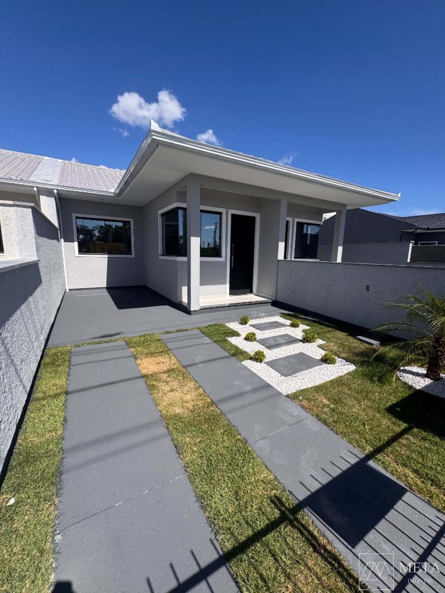 Casa com 2 dormitórios na Barra do Aririu - Palhoça /SC