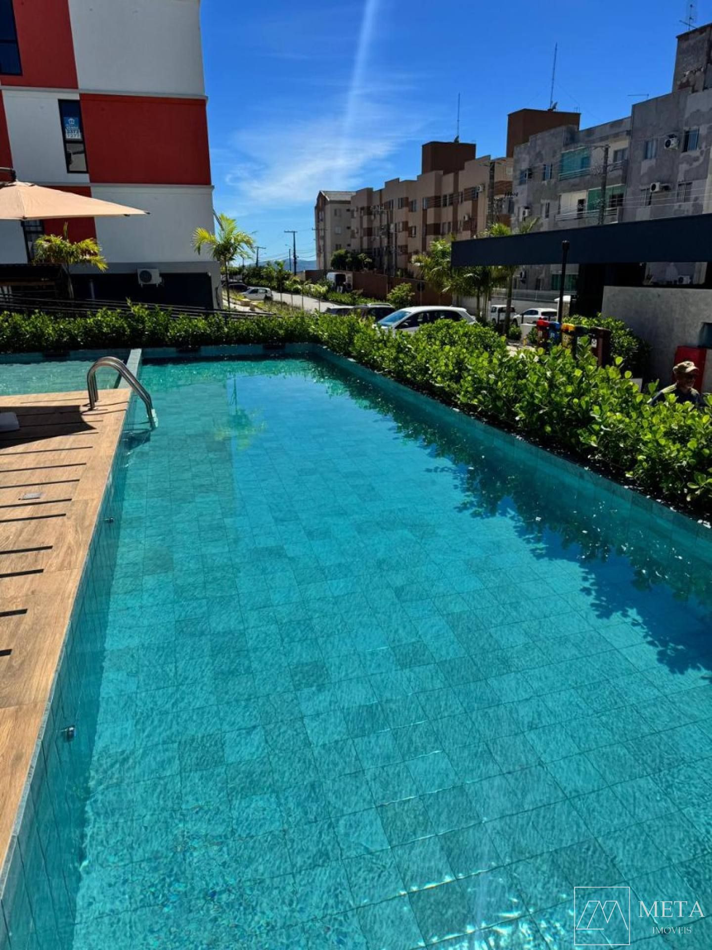 Apartamento com 2 dormitórios na Serraria - São José/SC