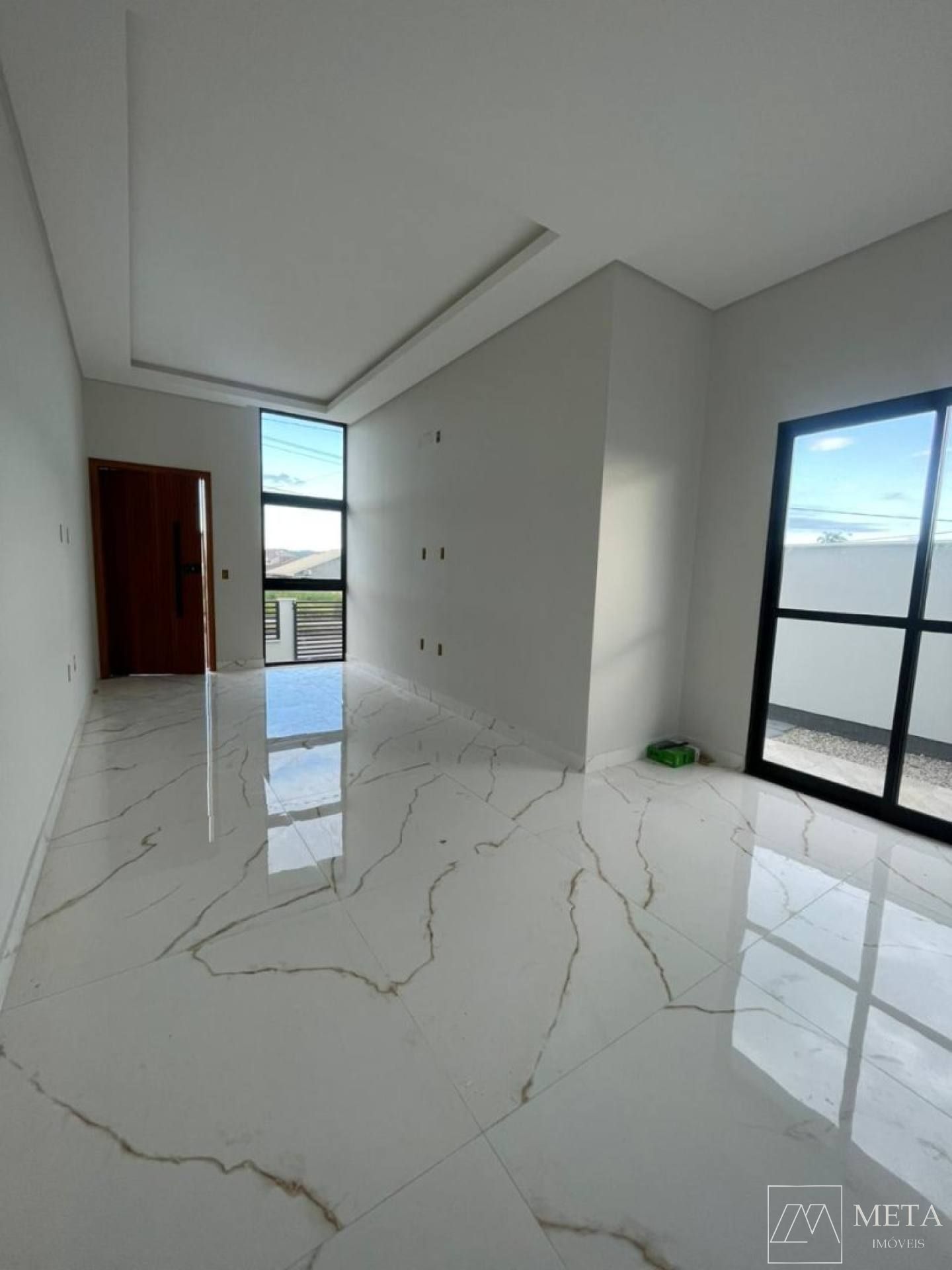 Casa com 2 dormitórios (1 suíte) em Forquilhas - São José/SC