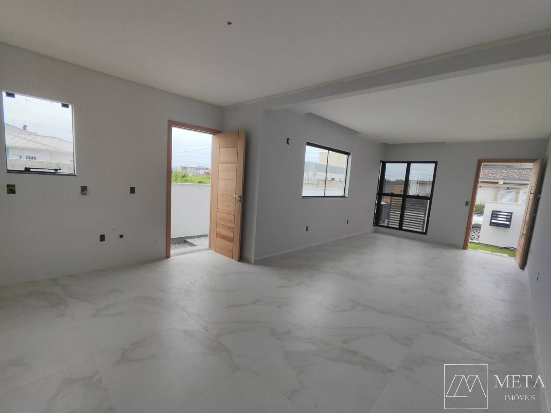 Casa com 2 dormitórios (1 suíte) na Guarda do Cubatão - Palhoça/SC