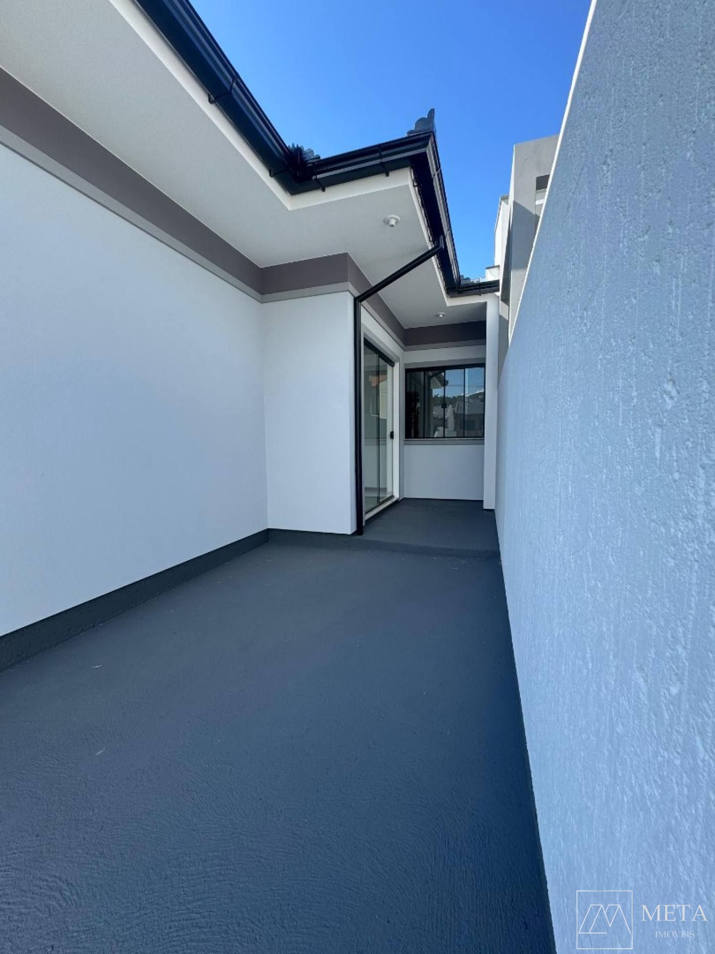 Casa com 2 dormitórios em Forquilhas - São José/SC