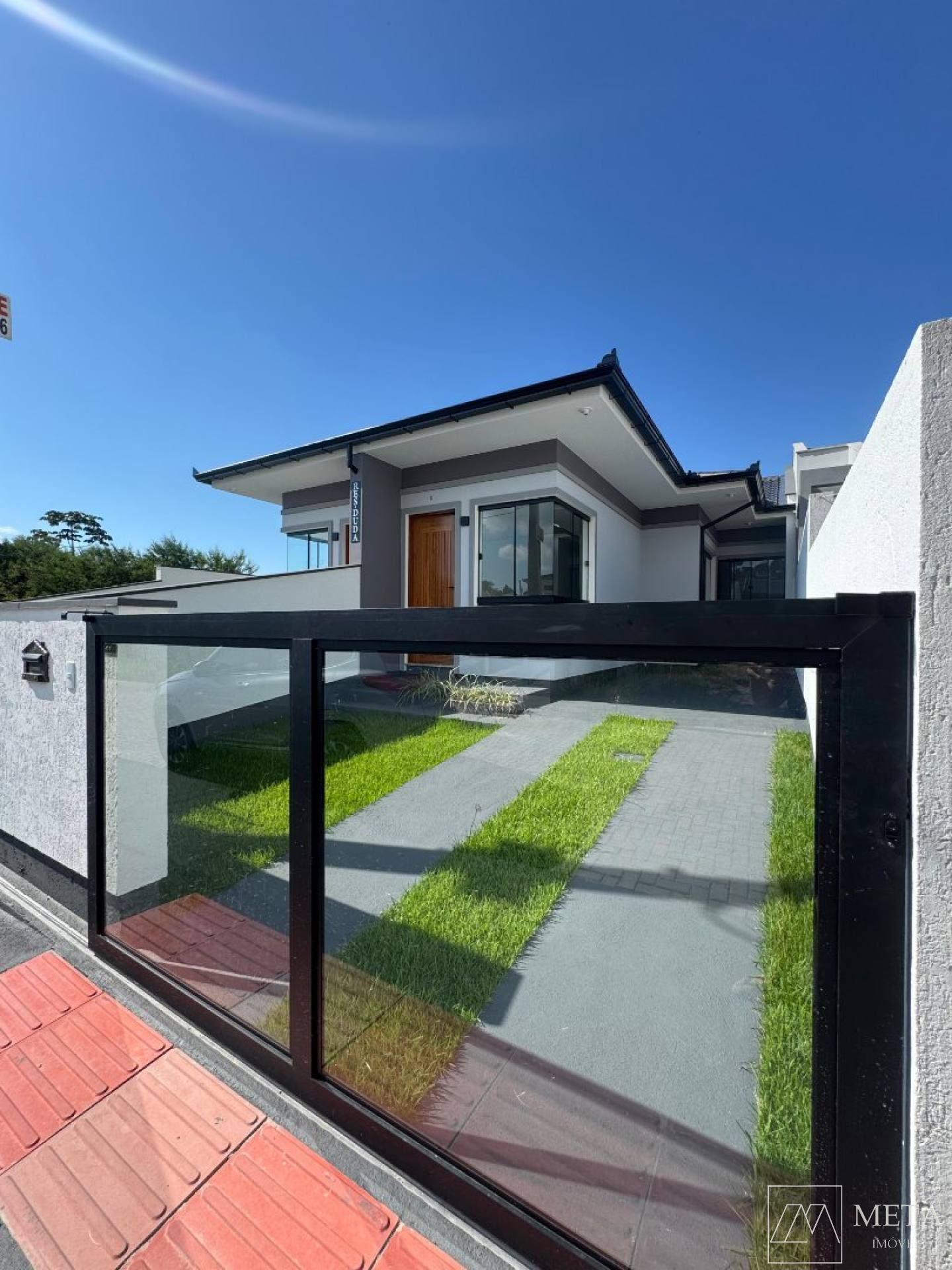 Casa com 2 dormitórios em Forquilhas - São José/SC