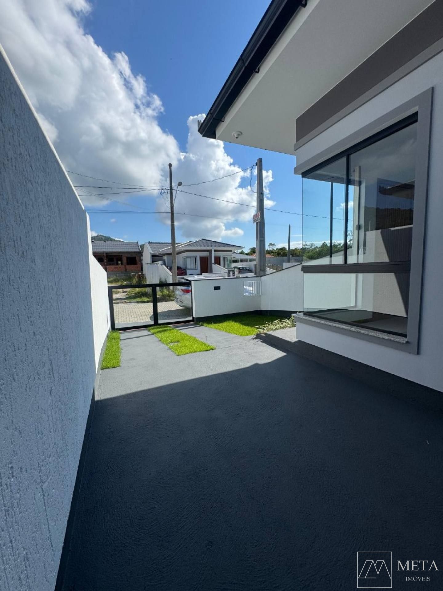 Casa com 2 dormitórios em Forquilhas - São José/SC