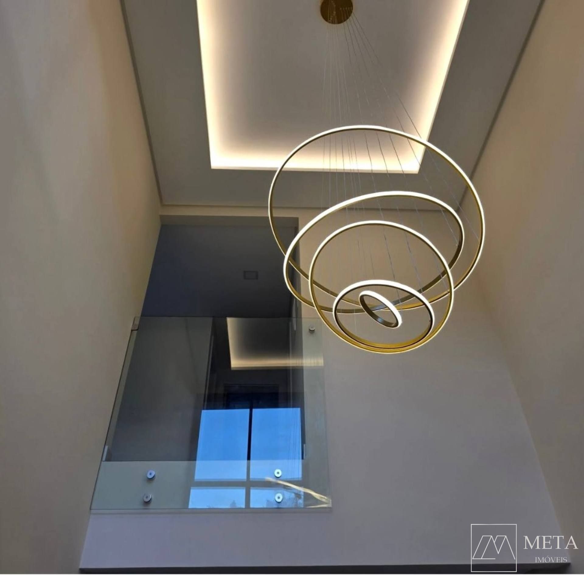 Sobrado com 3 dormitórios (1 suíte master) em Forquilhas - São José/SC